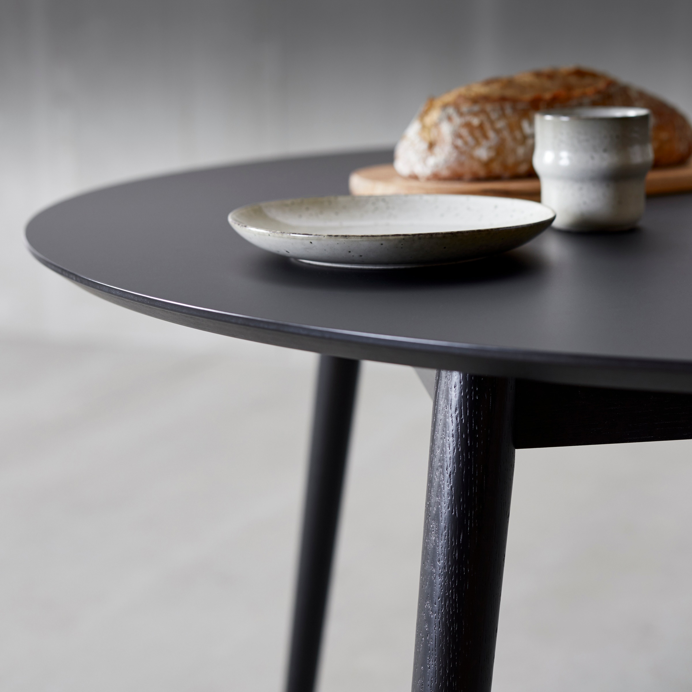 Hammel Furniture Esstisch »Meza Designtisch mit Auszugsfunktion und 2 Einlegeplatten«, Ø135(231) cm, runde Tischplatte aus MDF/Laminat, Massivholzgestell