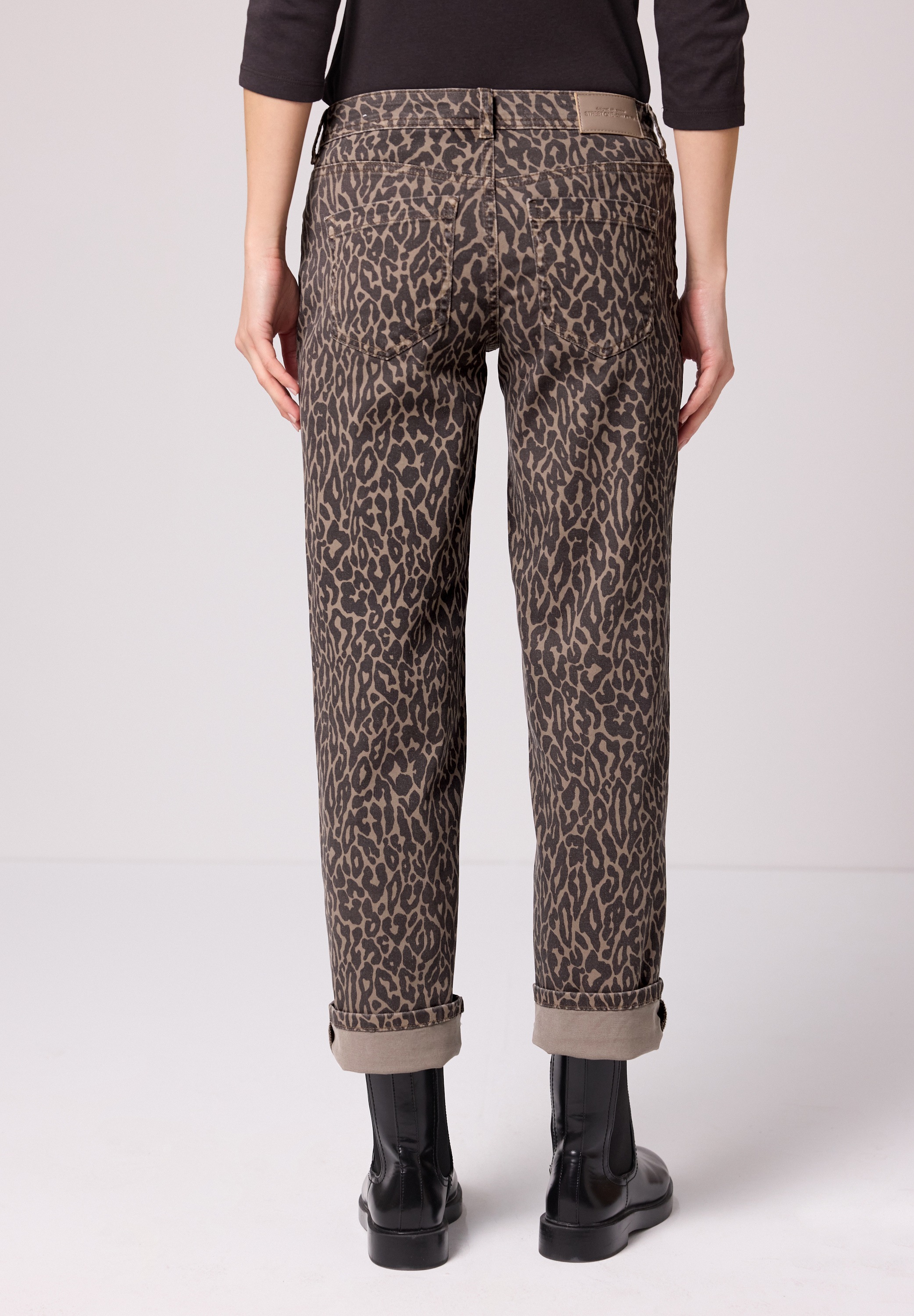 STREET ONE Comfort-fit-Jeans mit Leo-Muster günstig online kaufen