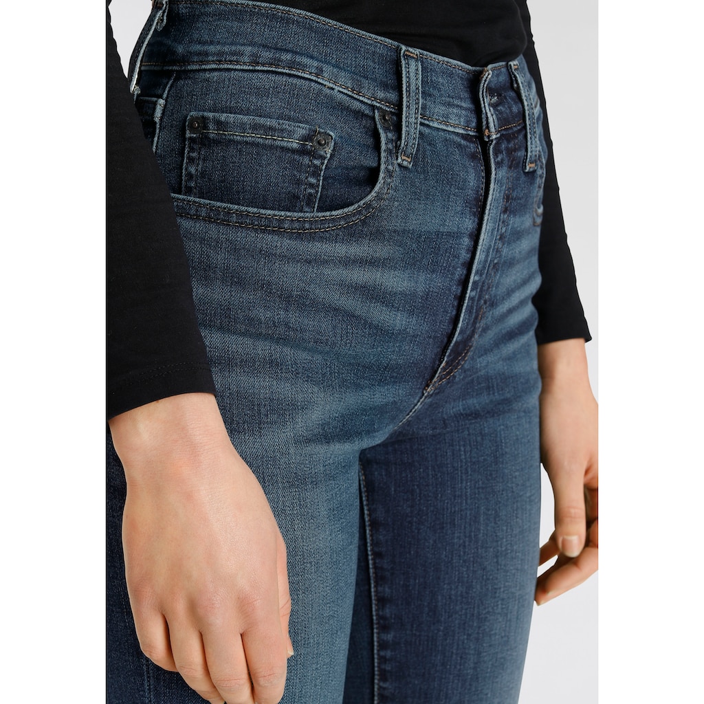 Levi's® Straight-Jeans »724 High Rise Straight«