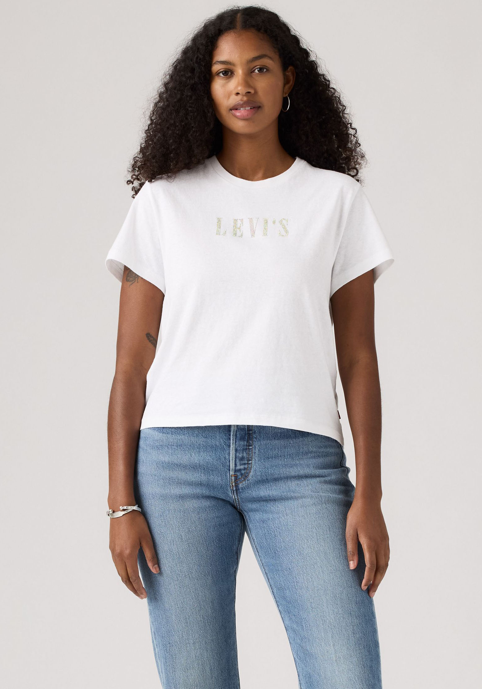 Levis "GRAPHIC CLASSIC T" Glitzerne Applikation