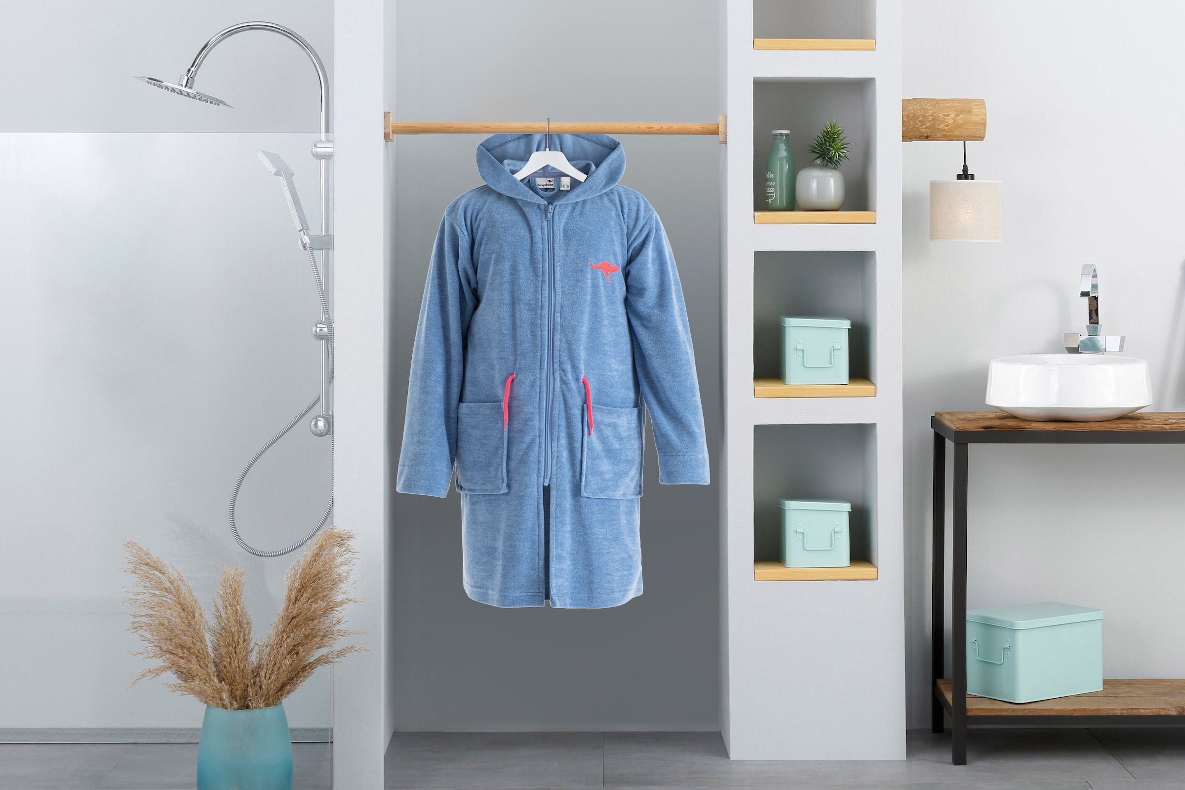 KangaROOS Kinderbademantel »Kira, Ideal für Zuhause, Schwimmbad oder im Urlaub«, (1 St.), modernen, sportliches Design, leuchtenden Akzenten