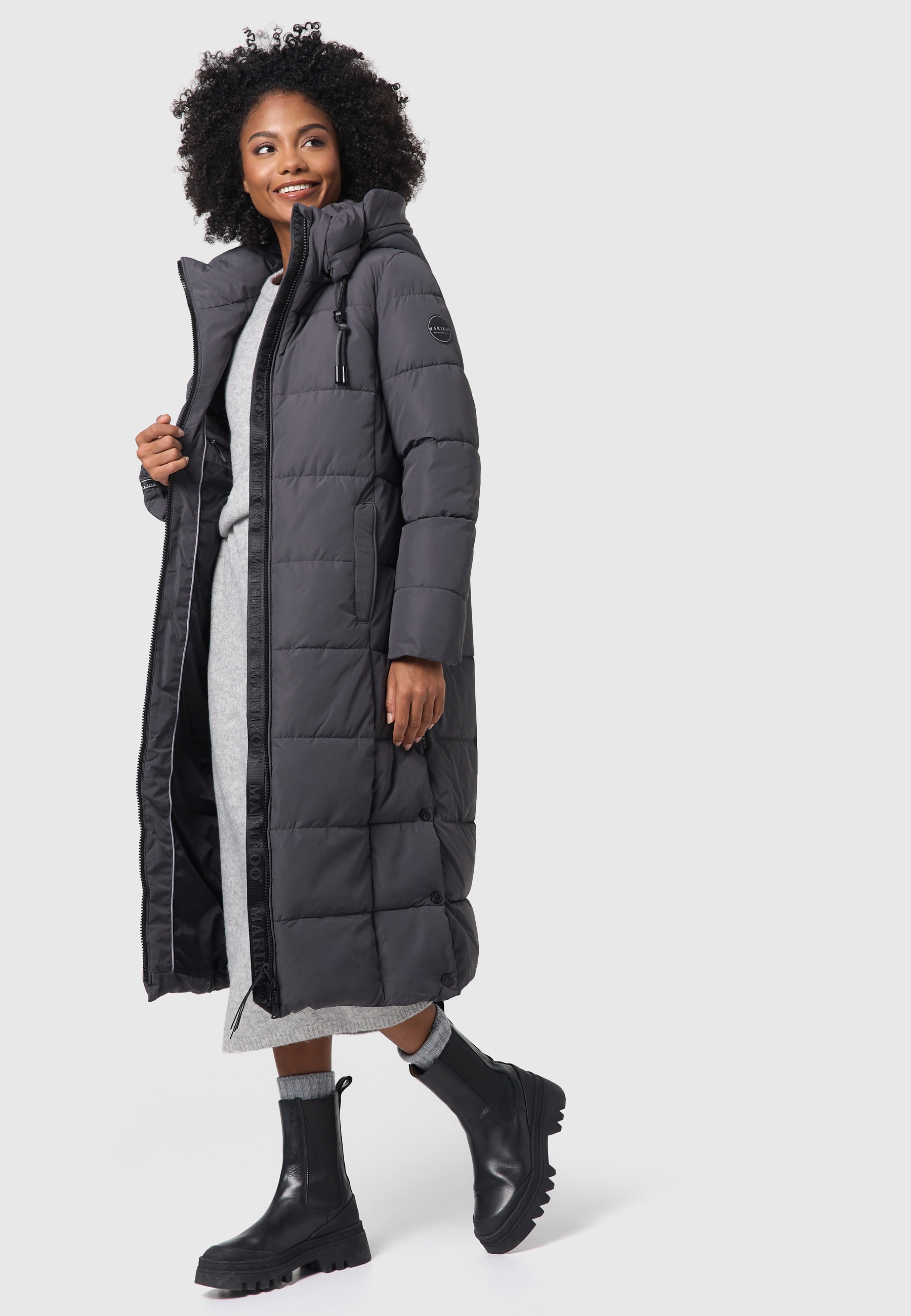 Marikoo Winterjacke "Nadeshikoo XIV", extra langer Winter Mantel gesteppt