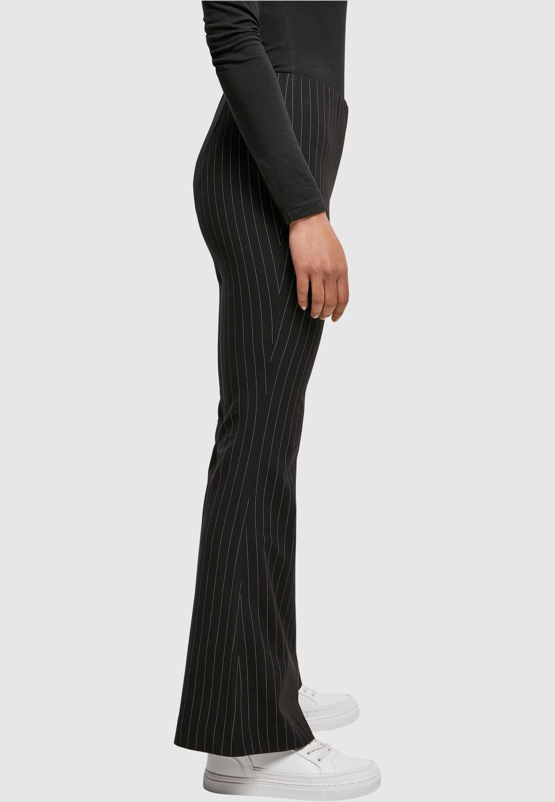 URBAN CLASSICS Stoffhose »Urban Classics Damen Ladies Flared Pin Stripe Pants«, (1 tlg.)