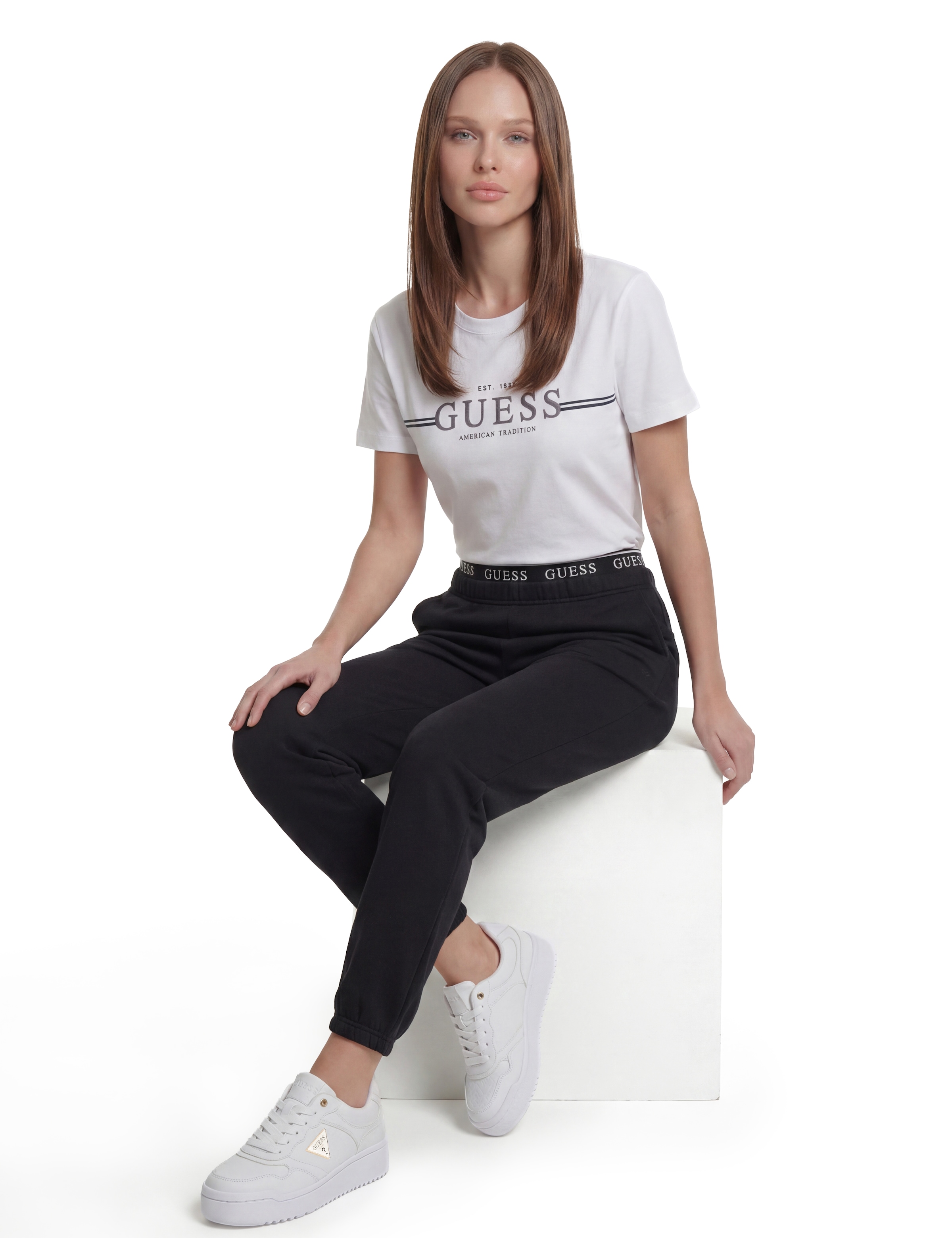 Guess Jogginghose »SOFIA CUFFED PANT«  aus Baumwollmix, Logobund