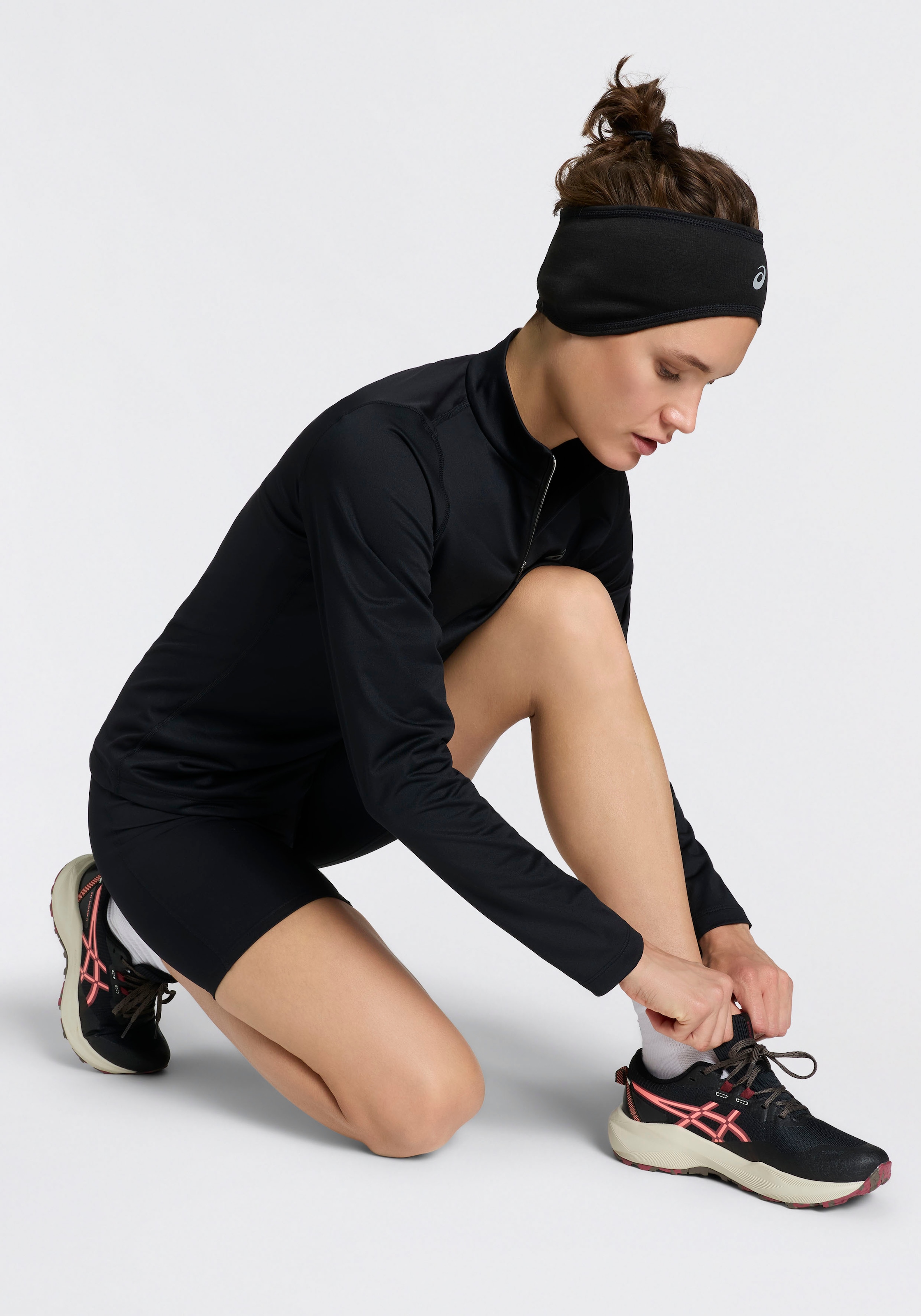 Asics Laufshorts »CORE SPRINTER«  mit Polyester und Elasthan, bewegungsfreundliche Passform