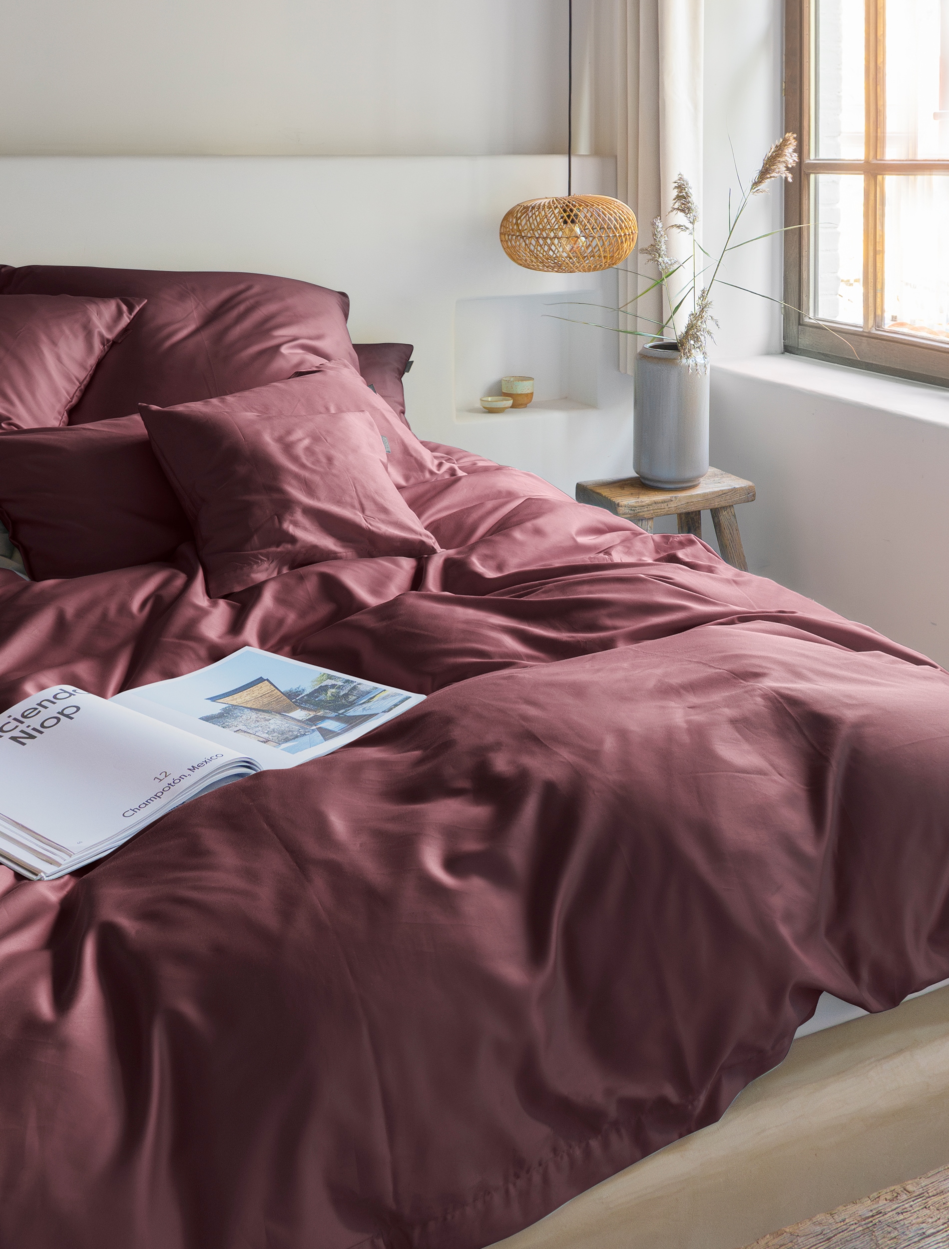 Irisette Bettwäsche "Premium Satin Bettwäsche Paris" 3 hochwertige Uni Premium Bettwäsche mit Reißverschluss, 100% Baumwolle