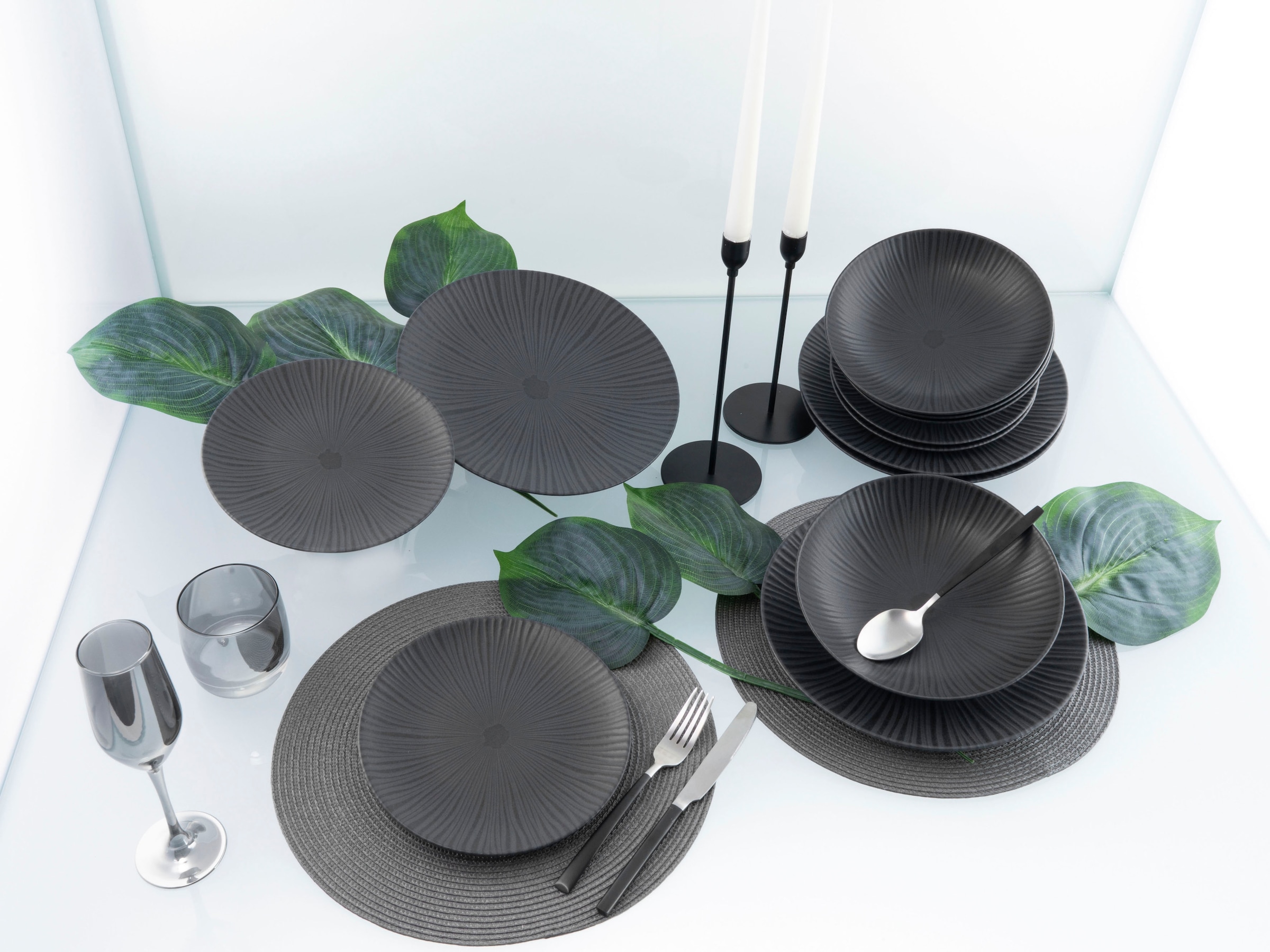 CreaTable Tafelservice »Geschirr-Set Vesuvio«, (Set, 12 tlg., Teller Set für 4 Personen), Service, schwarz, ausdrucksstarkes Relief, 12 Teile, für 4 Personen