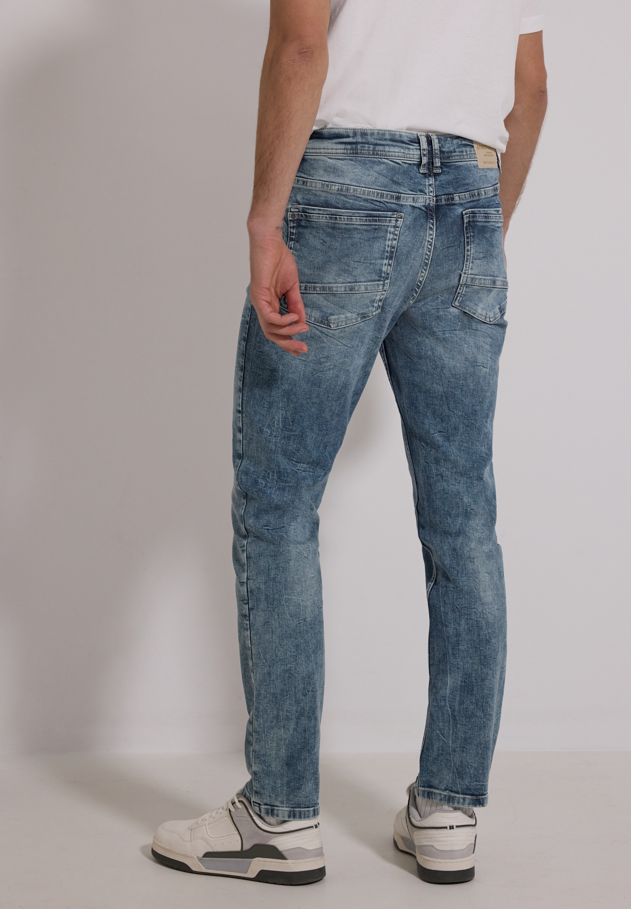 STREET ONE MEN Slim-fit-Jeans Middle Waist günstig online kaufen