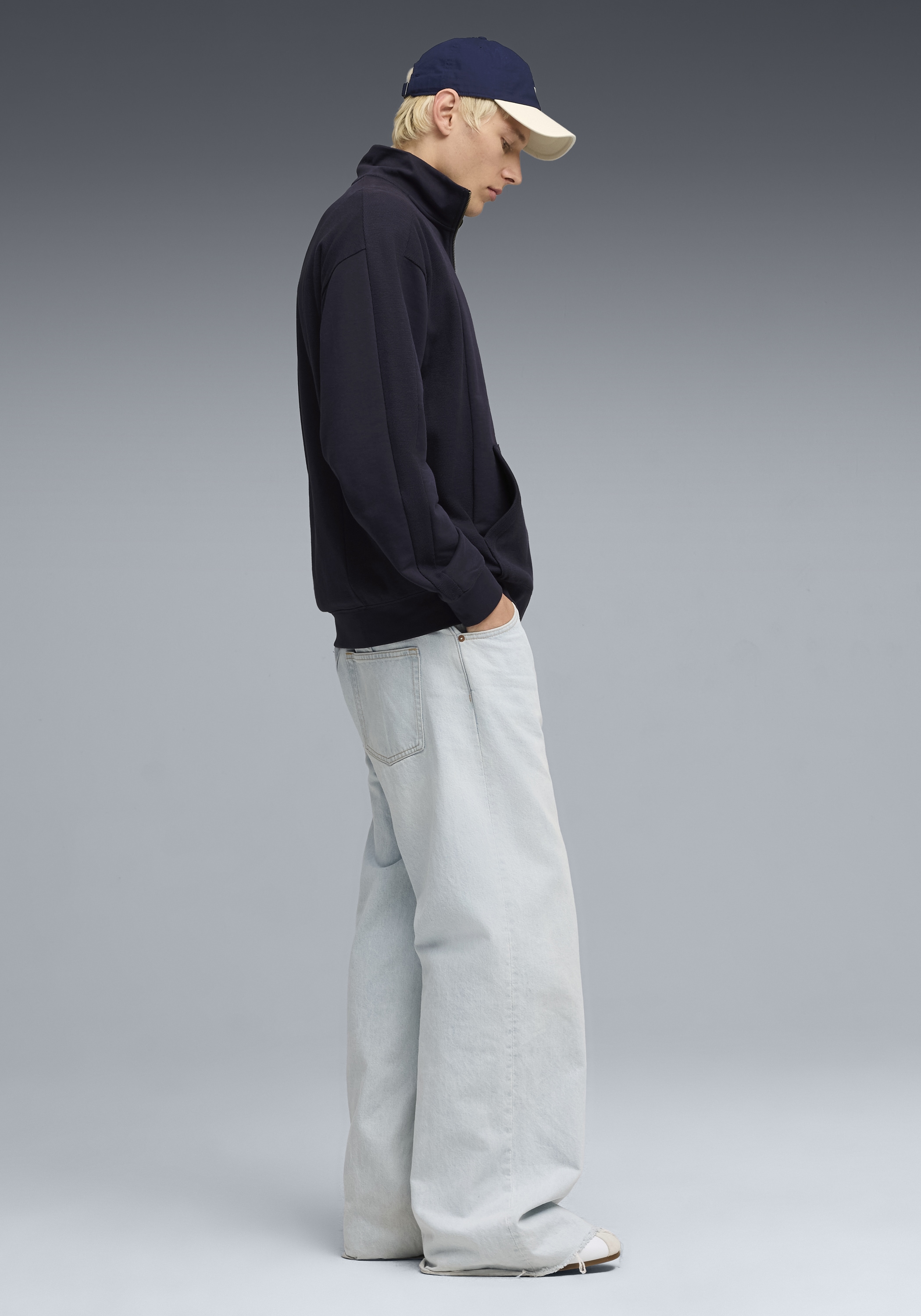 PUMA Sweatjacke »CLASS RELAXED PINNACLE TRACK JACKET TR« ohne Kapuze, für sportliche Aktivitäten und Freizeit, Regular Fit