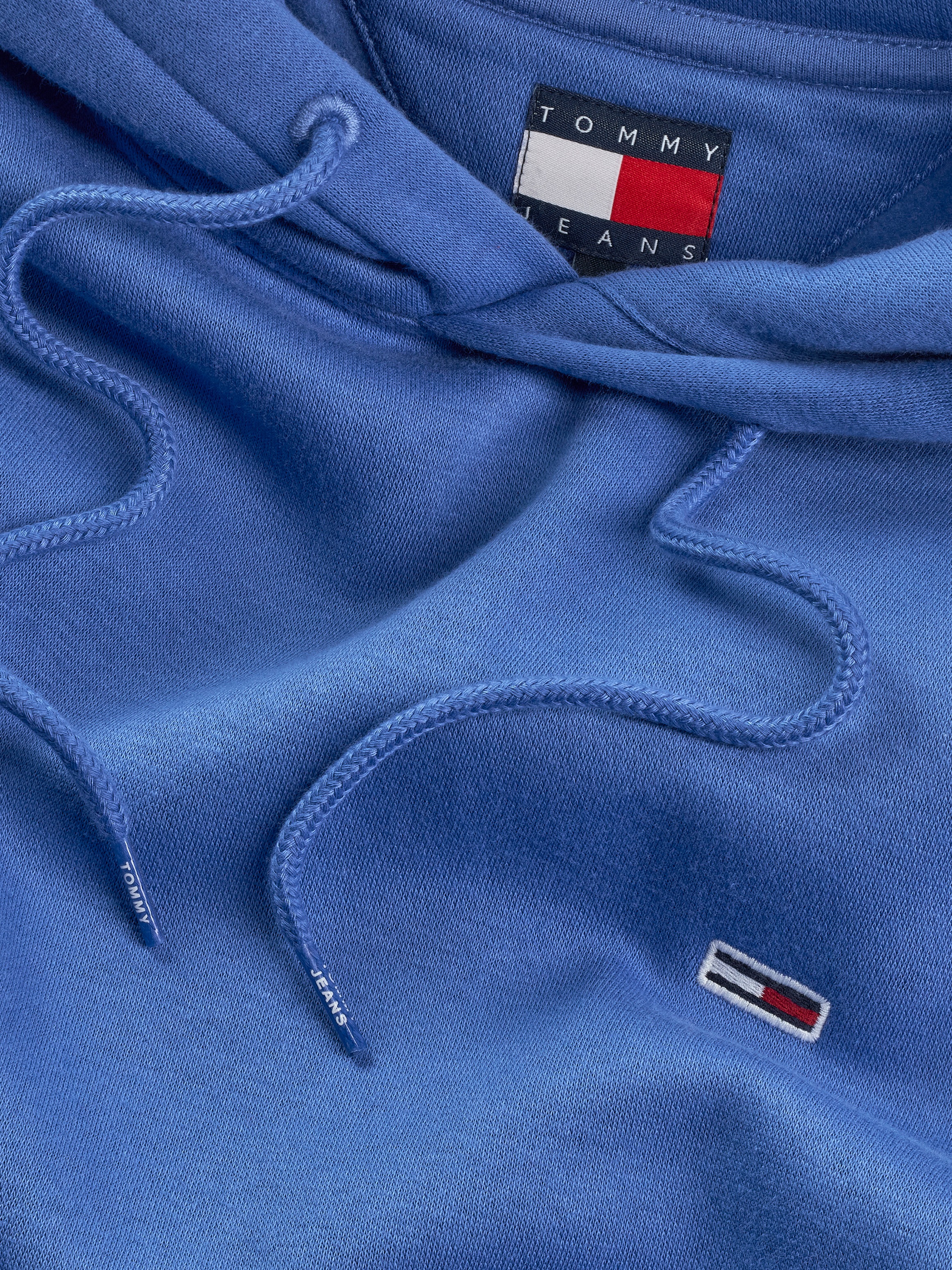 Tommy Jeans Sweatshirt »TJM REG S FLAG HOODIE«, mit bestickten Markenlogo auf Brusthöhe