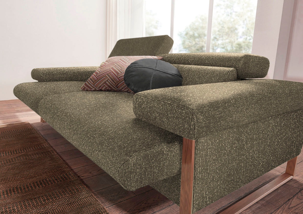 W.SCHILLIG 2-Sitzer »finn«, German Design Award 2016, Fußgestell Nussbaum natur, Breite 210 cm