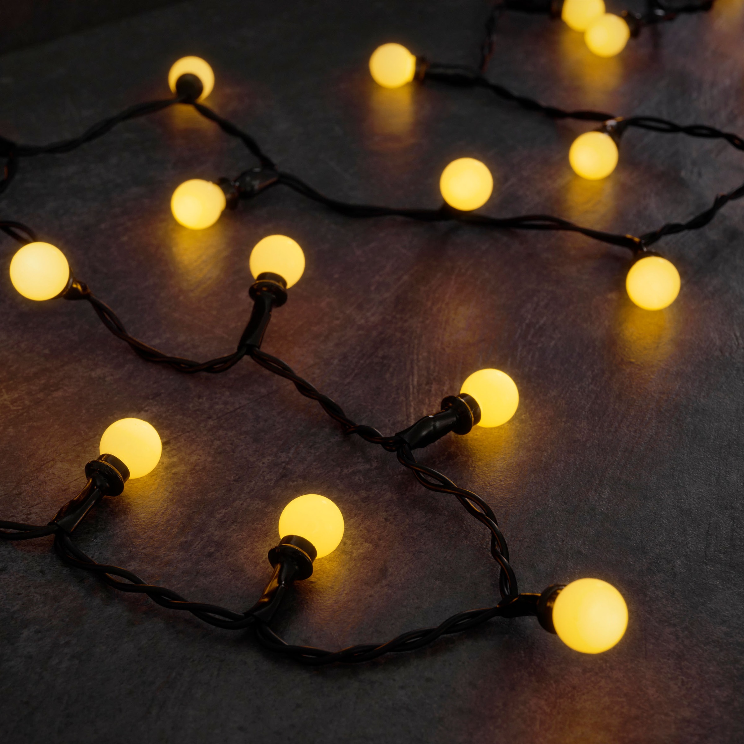 OTTO home LED-Baummantel »Rallor« Kugel LEDs, IP44, warmweiß, Timer