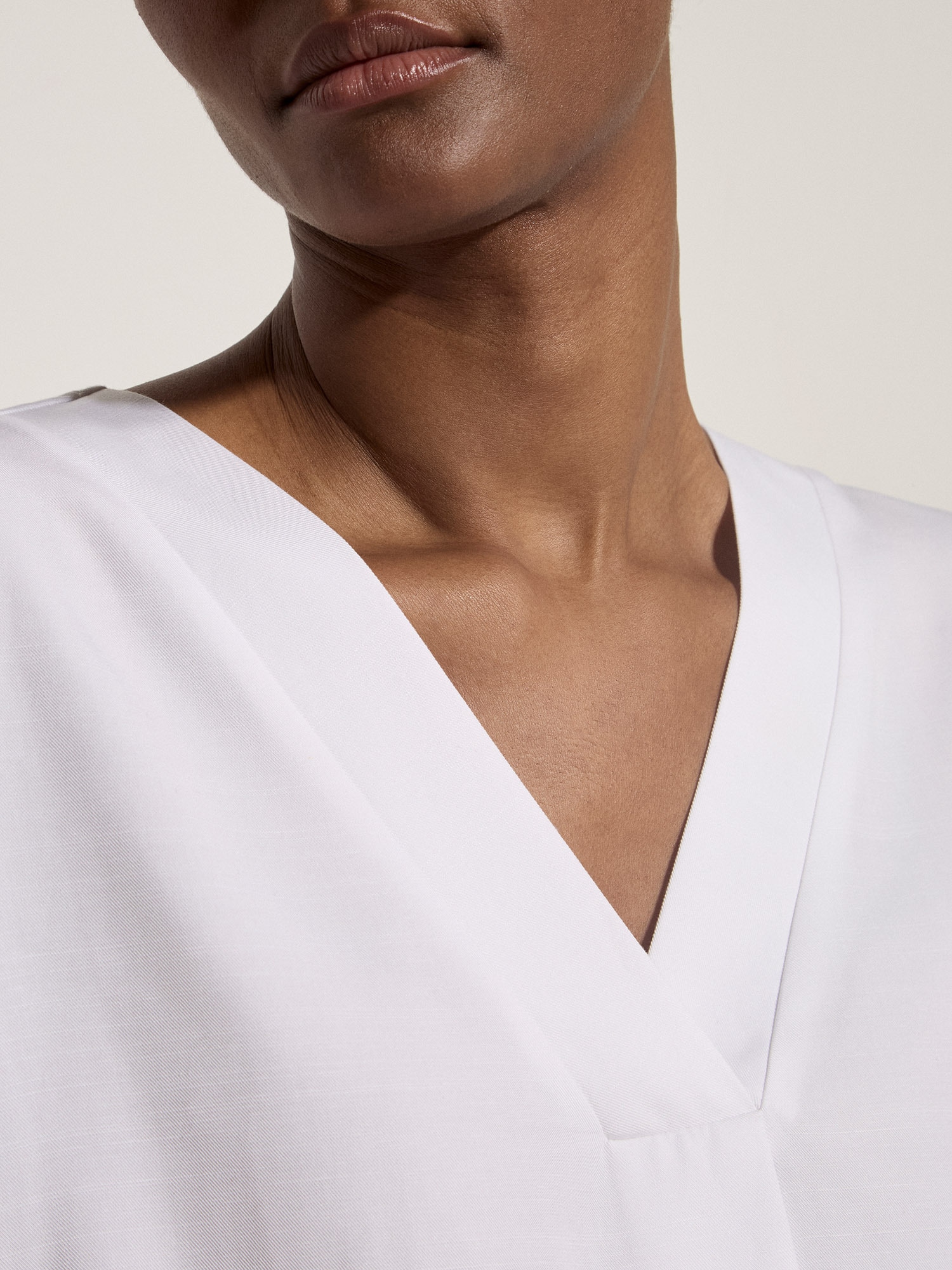 Apricot Shirtbluse »Plissierte Bluse« mit V-Ausschnitt