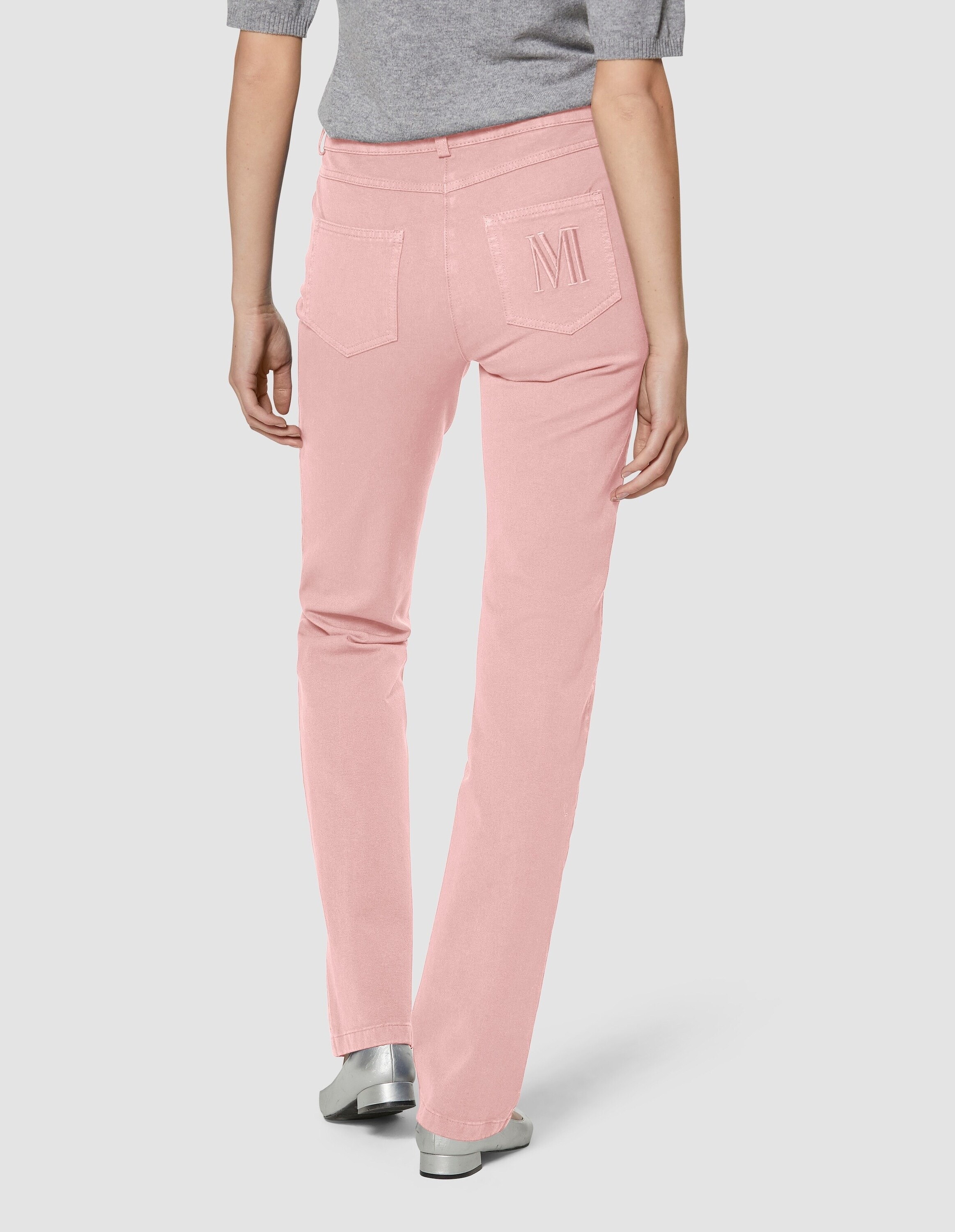 MADELEINE Regular-fit-Jeans »M-Jeans, weit M-Jeans in gerader Form mit Logo-Stickerei«