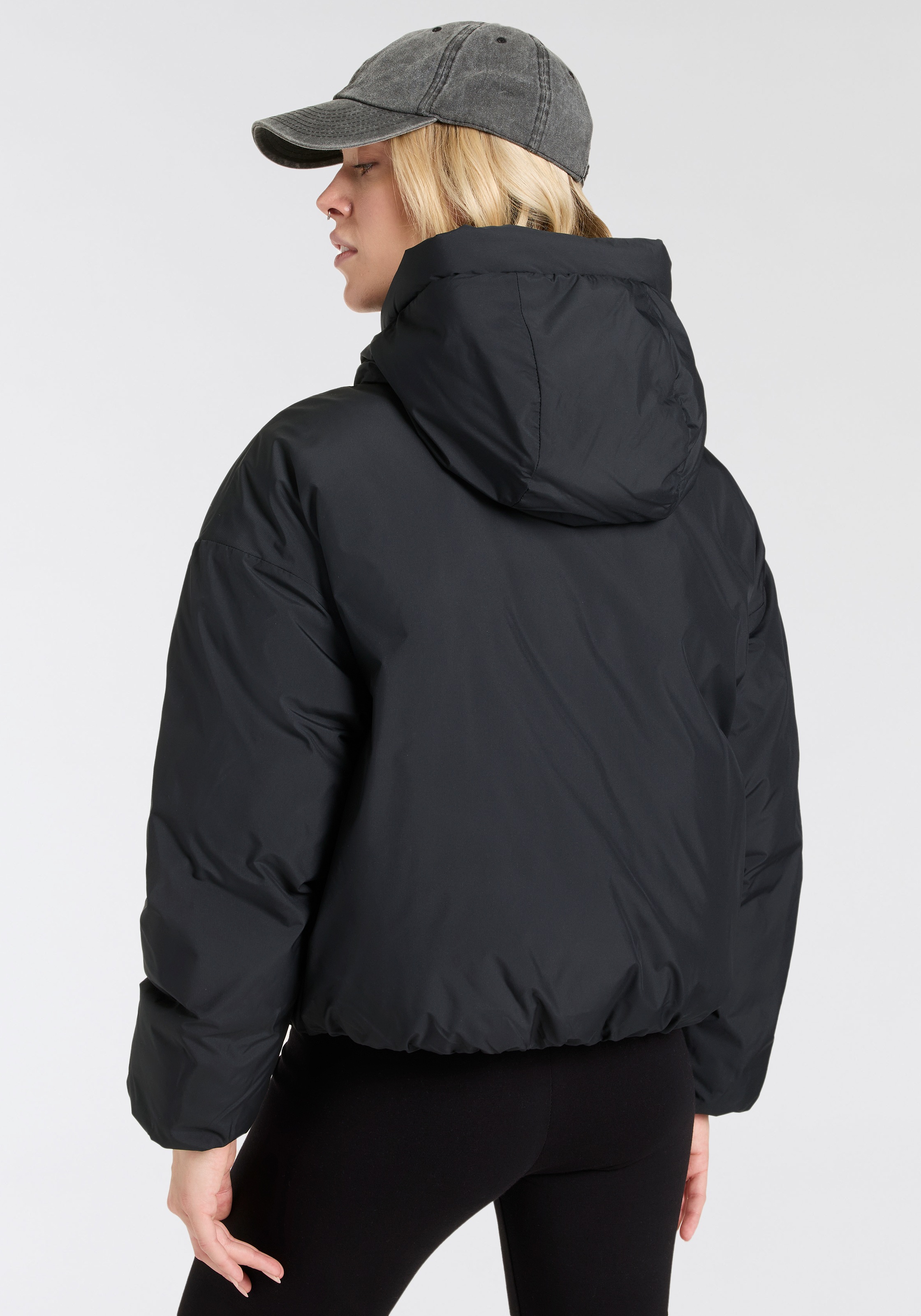 Converse mit Kapuze günstig online kaufen