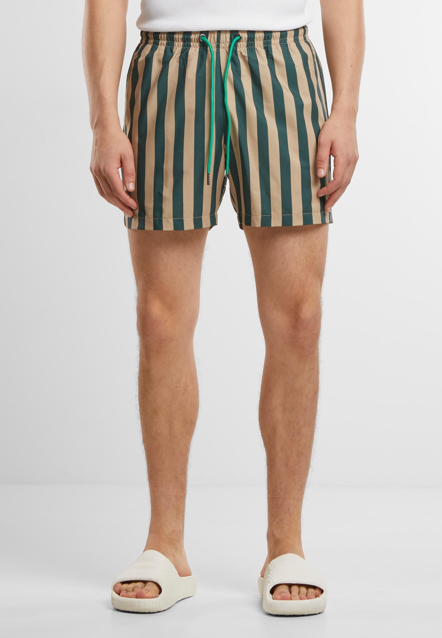 URBAN CLASSICS Badeshorts »Urban Classics Striped Seersucker Swim Shorts«