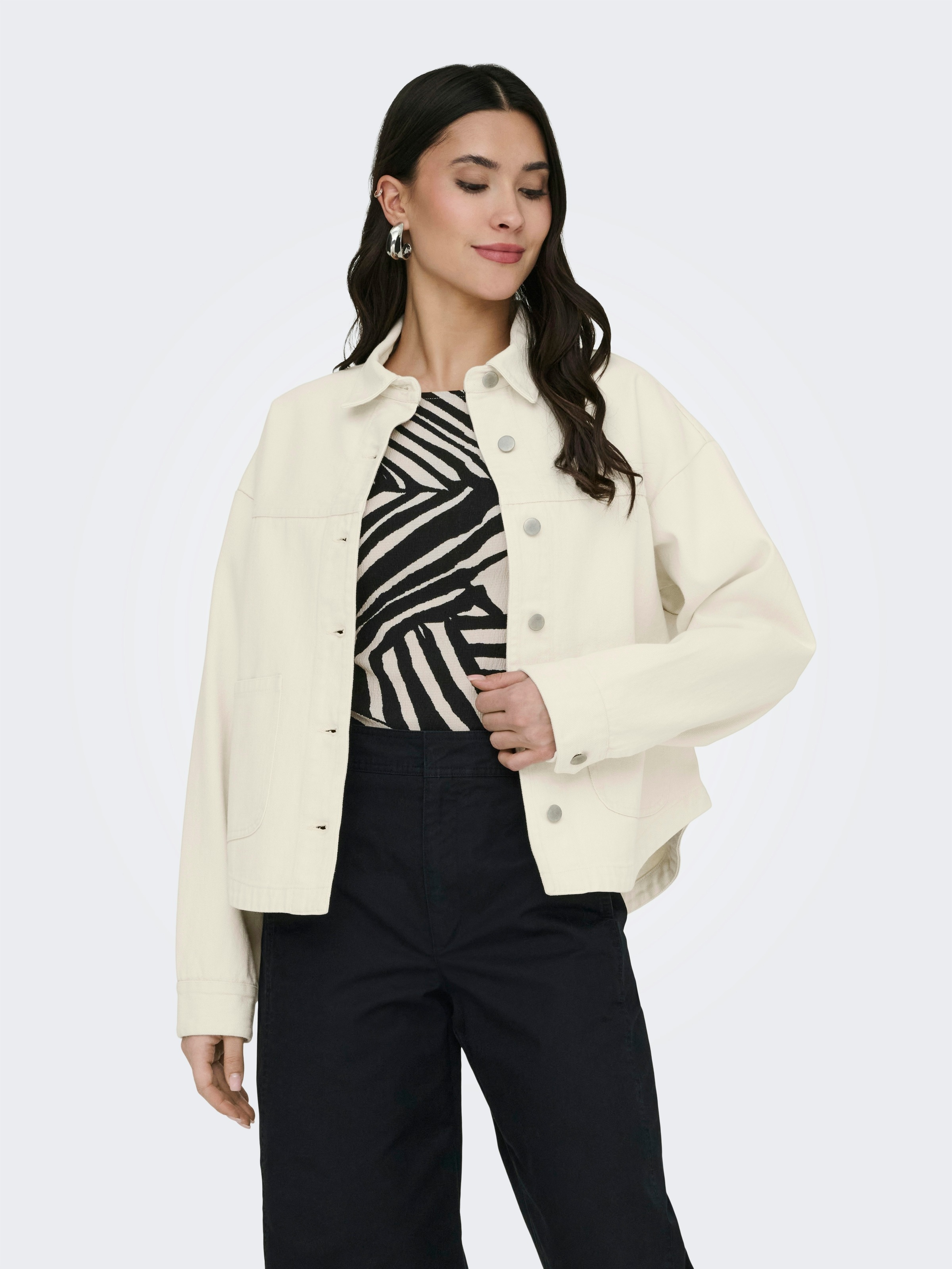 JDY Jeansjacke "JDYNOMA L/S SHACKET PNT DIA" Baumwolle, Denim Style günstig online kaufen