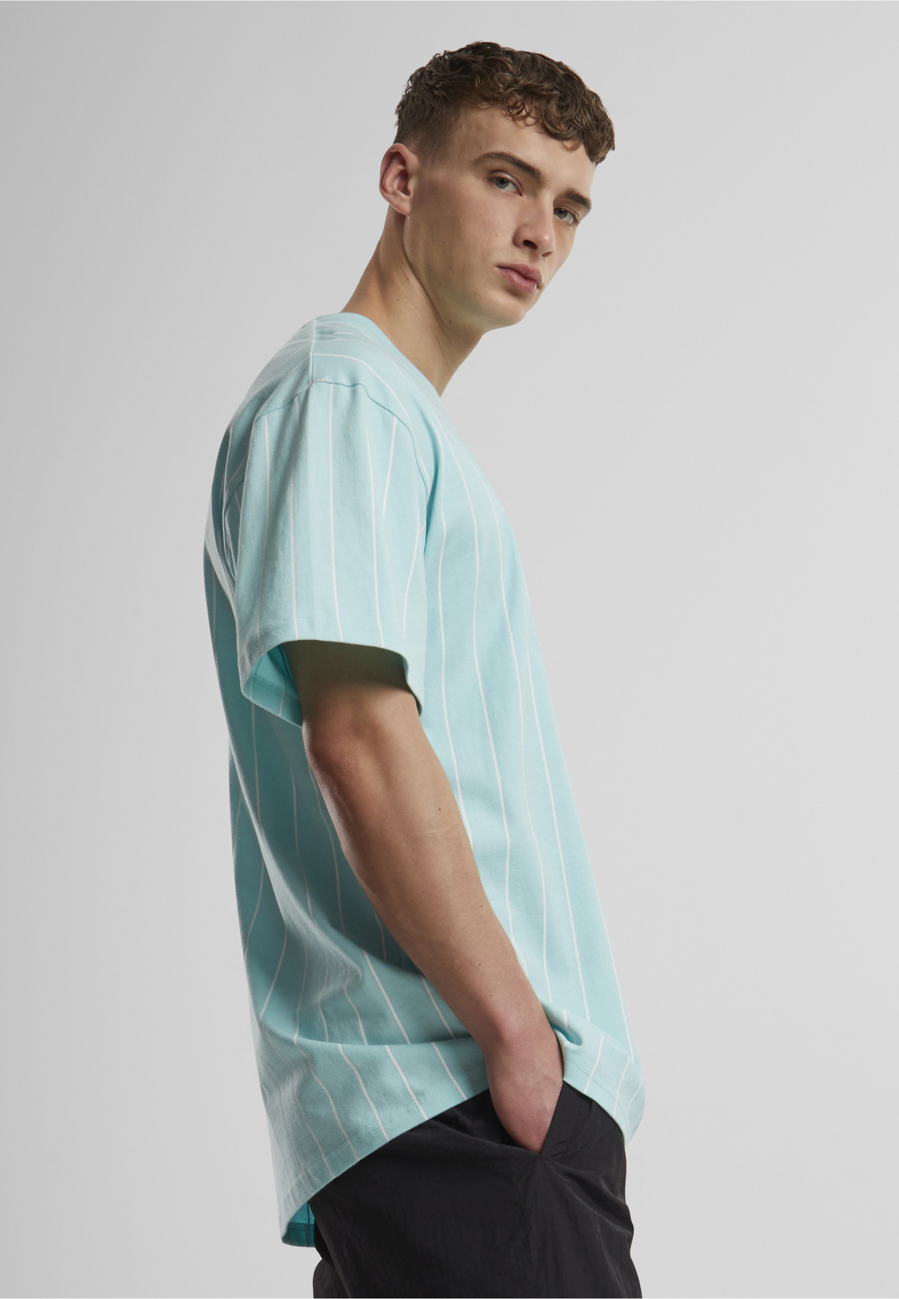 Karl Kani T-Shirt »Karl Kani Karl Kani Small Signature Essential Pinstripe Tee« 1 Stk.