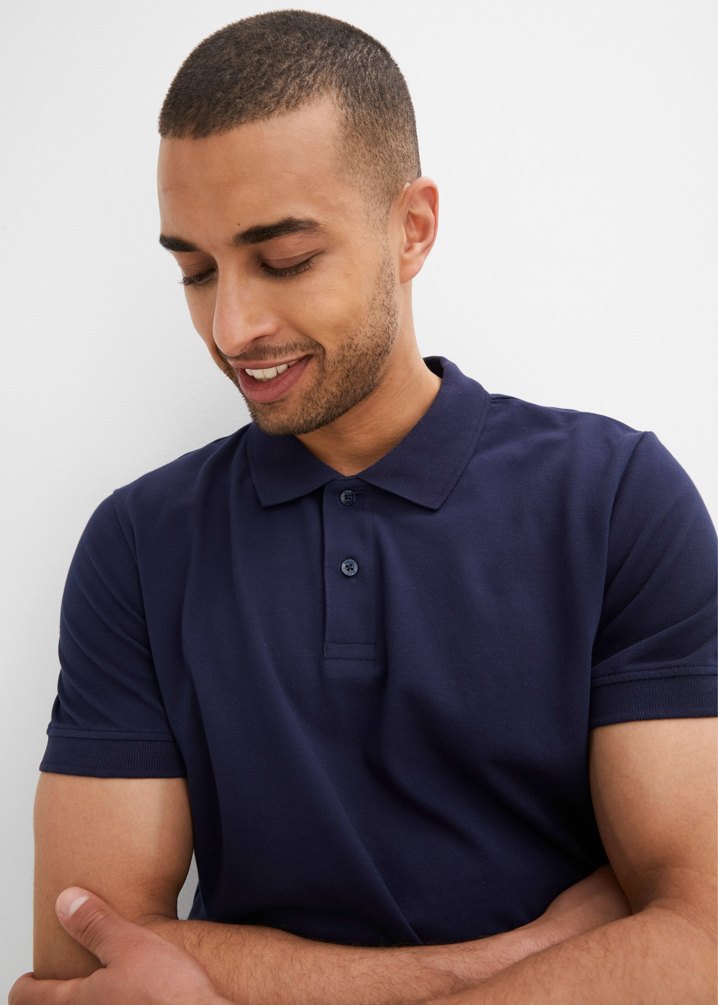 bonprix Poloshirt »Piqué-Poloshirt aus reiner Baumwolle« 1 Regular Fit, Kurzarm, aus hautfreundlicher Baumwolle