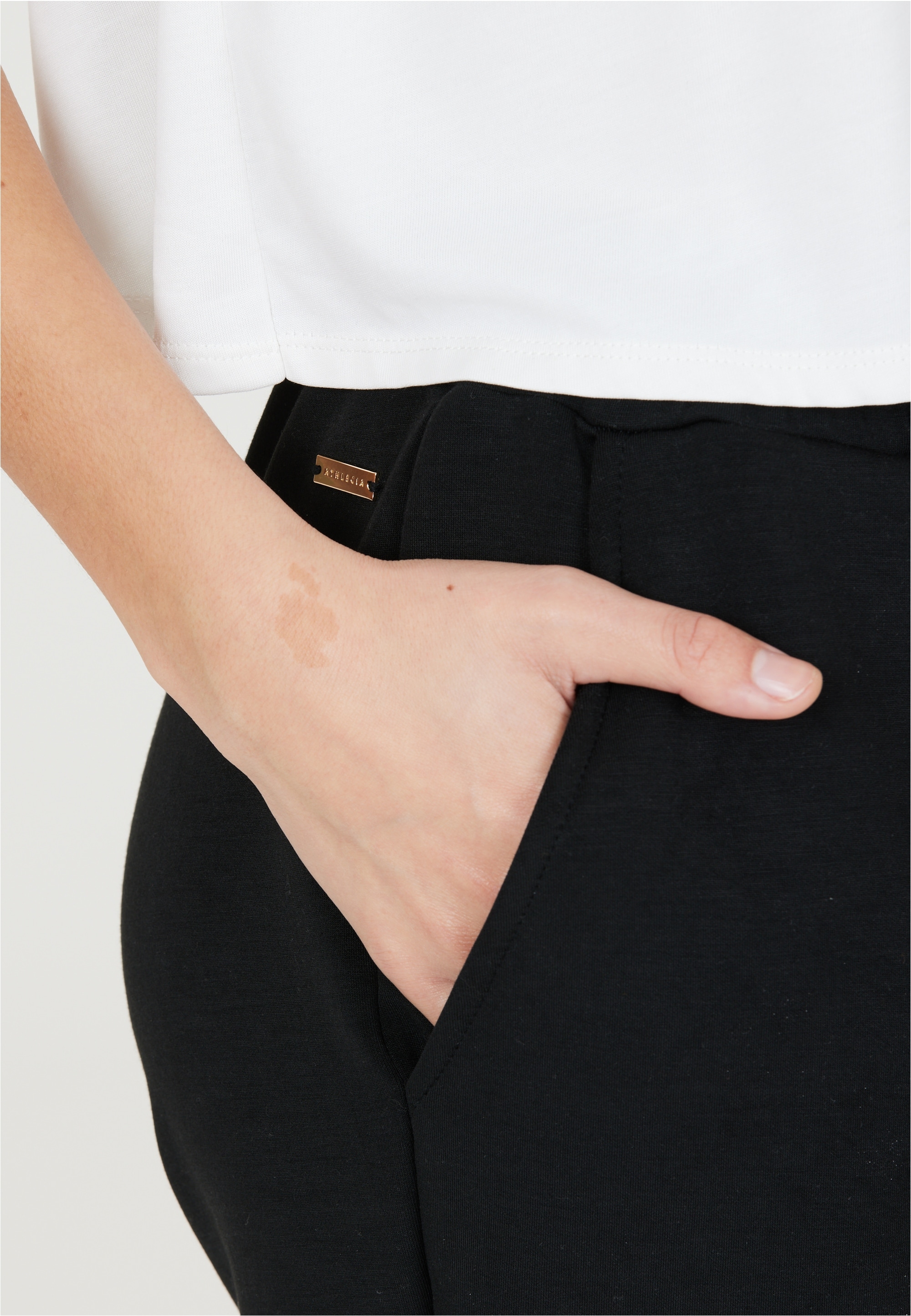 ATHLECIA Sweathose »Jacey«, aus weichem Modalmix