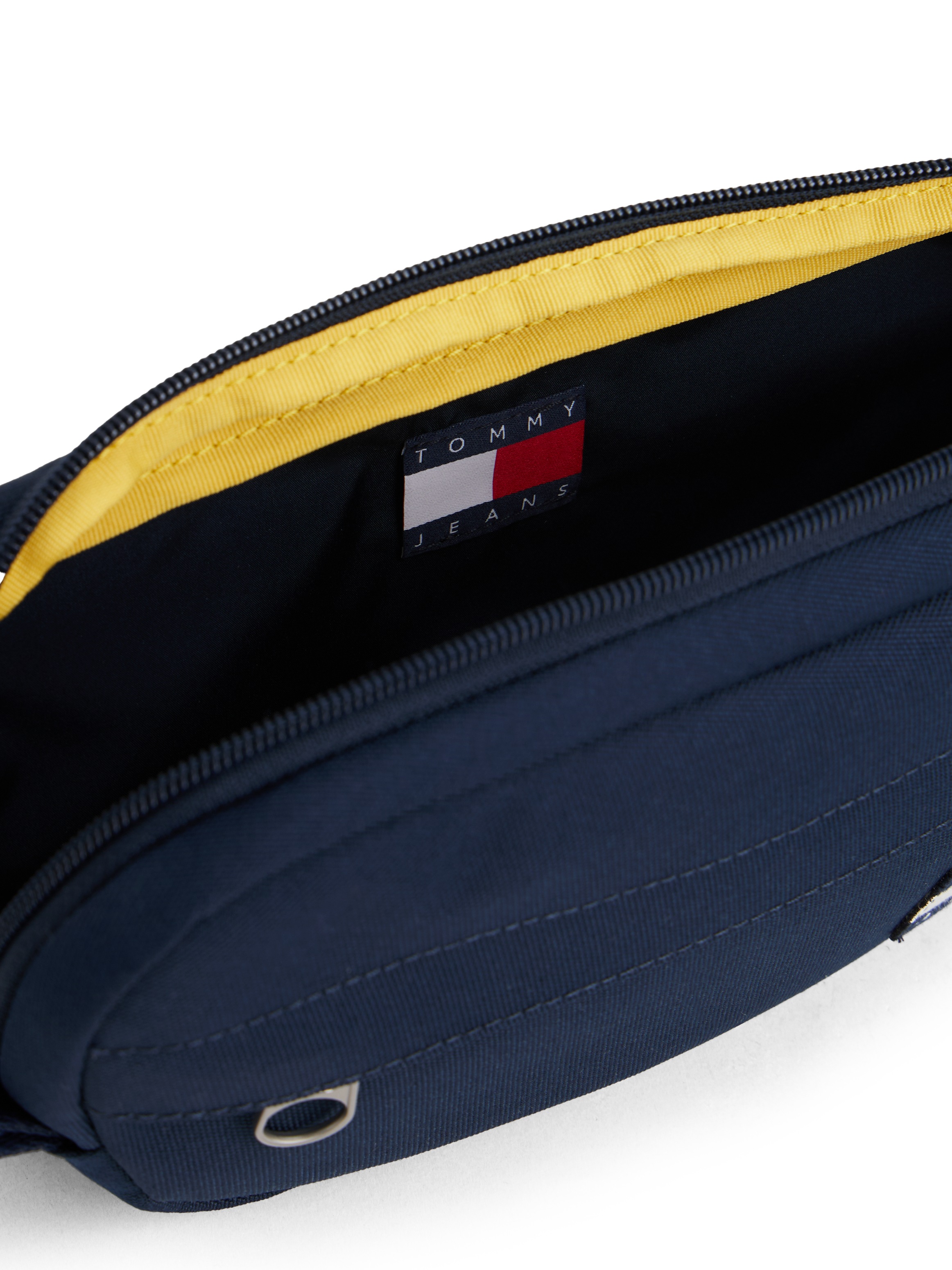 Tommy Jeans Gürteltasche »TJM ESS DAILY BUMBAG«, Men Minibag mit aufgenähter Logoflagge