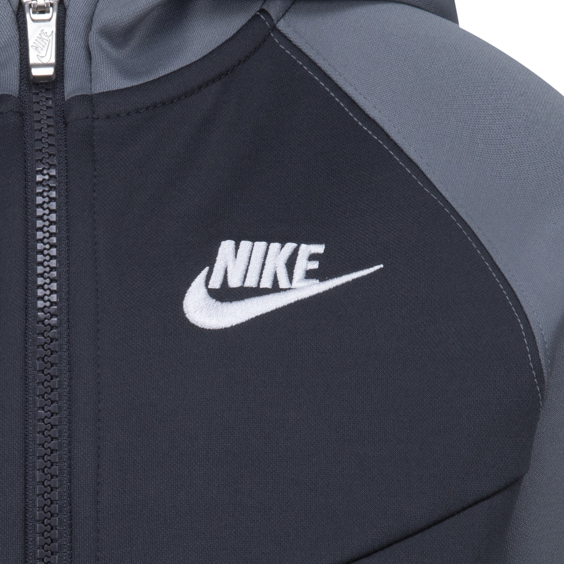 Nike Sportswear Trainingsanzug »LIFESTYLE ESSENTIALS FZ SET«