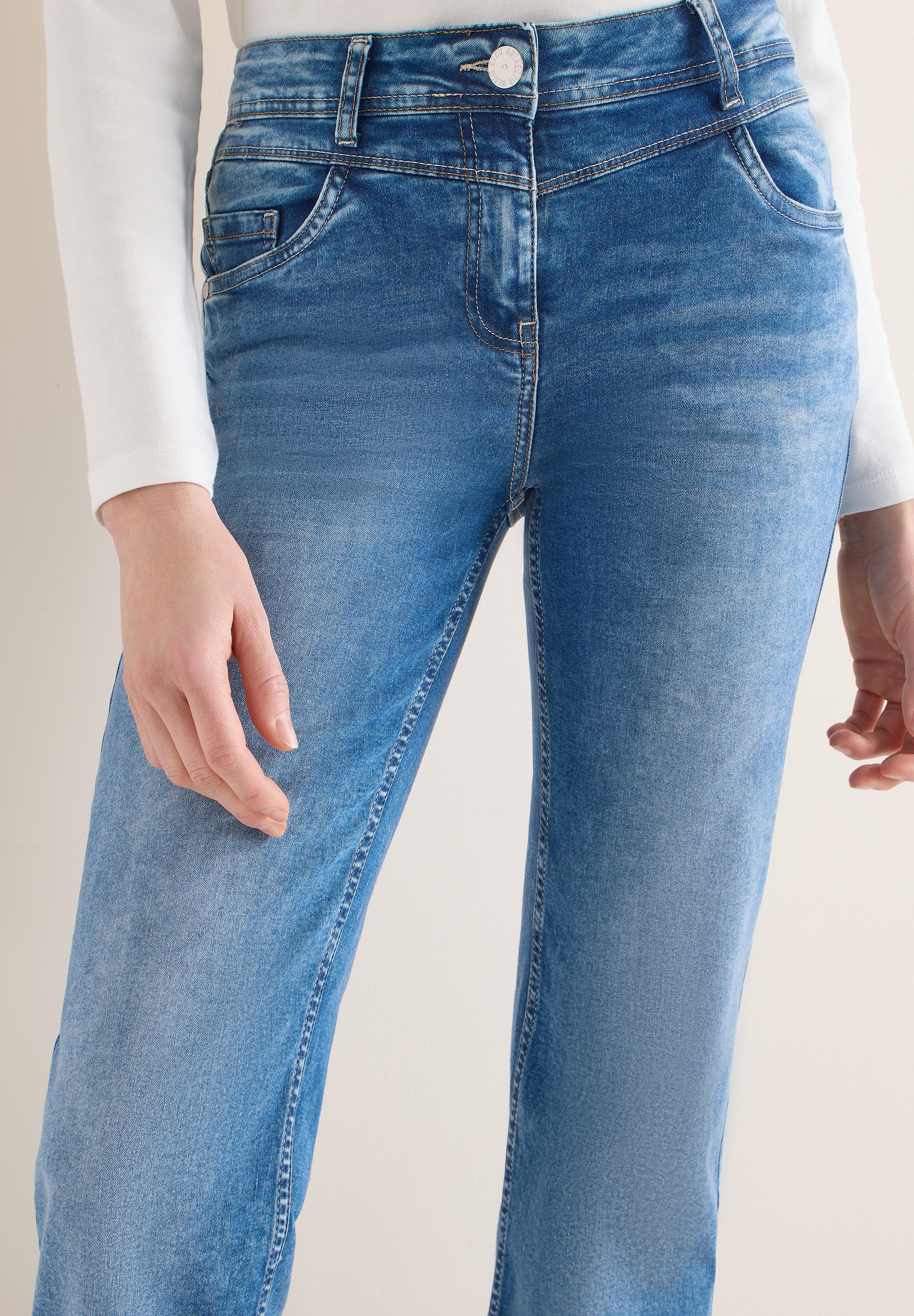 Cecil Style Toronto Women Bootcut Jeans Authentic Used Wash 29/30 5