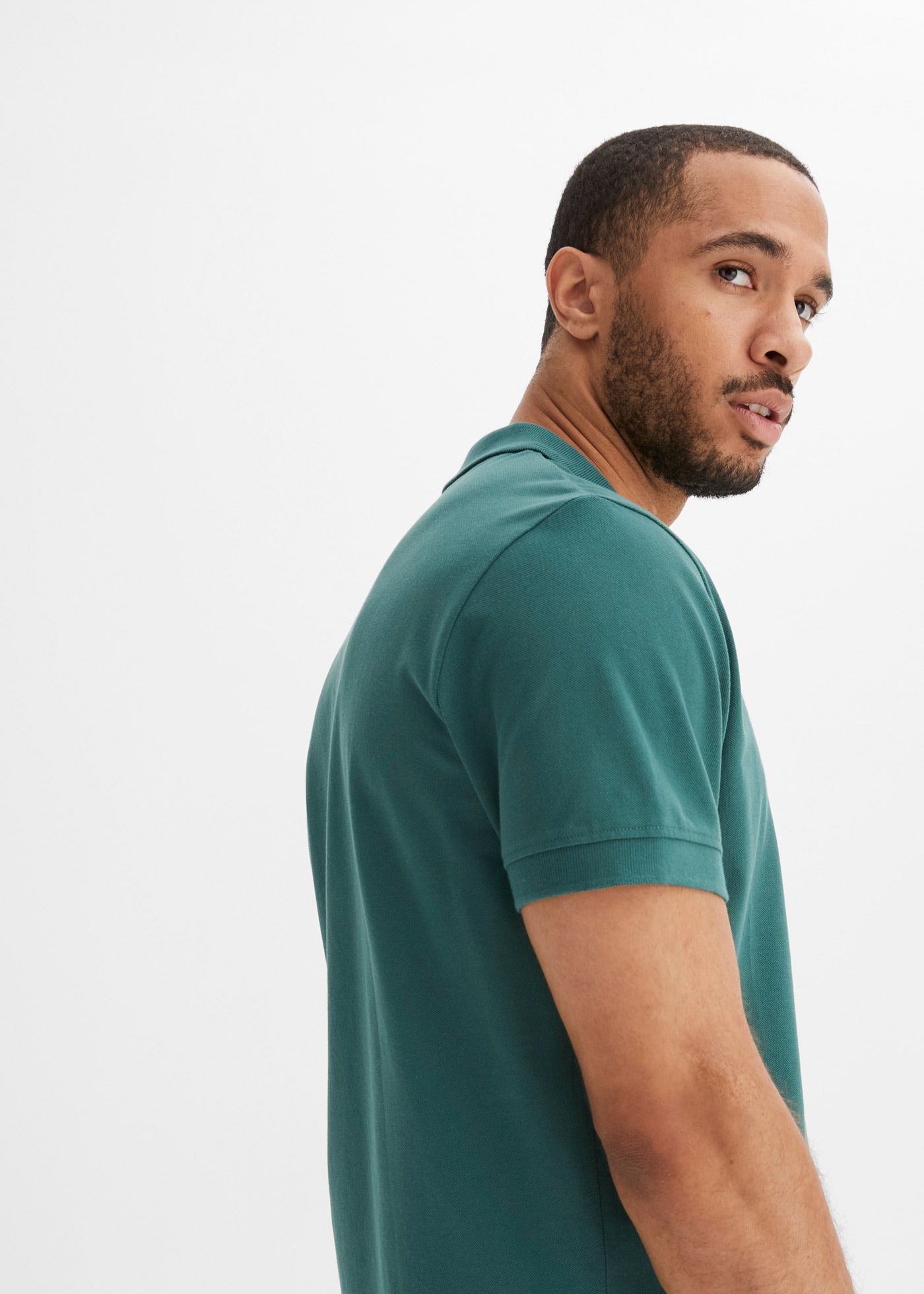 bonprix Poloshirt »Piqué-Poloshirt aus reiner Baumwolle« 1 Regular Fit, Kurzarm, aus hautfreundlicher Baumwolle