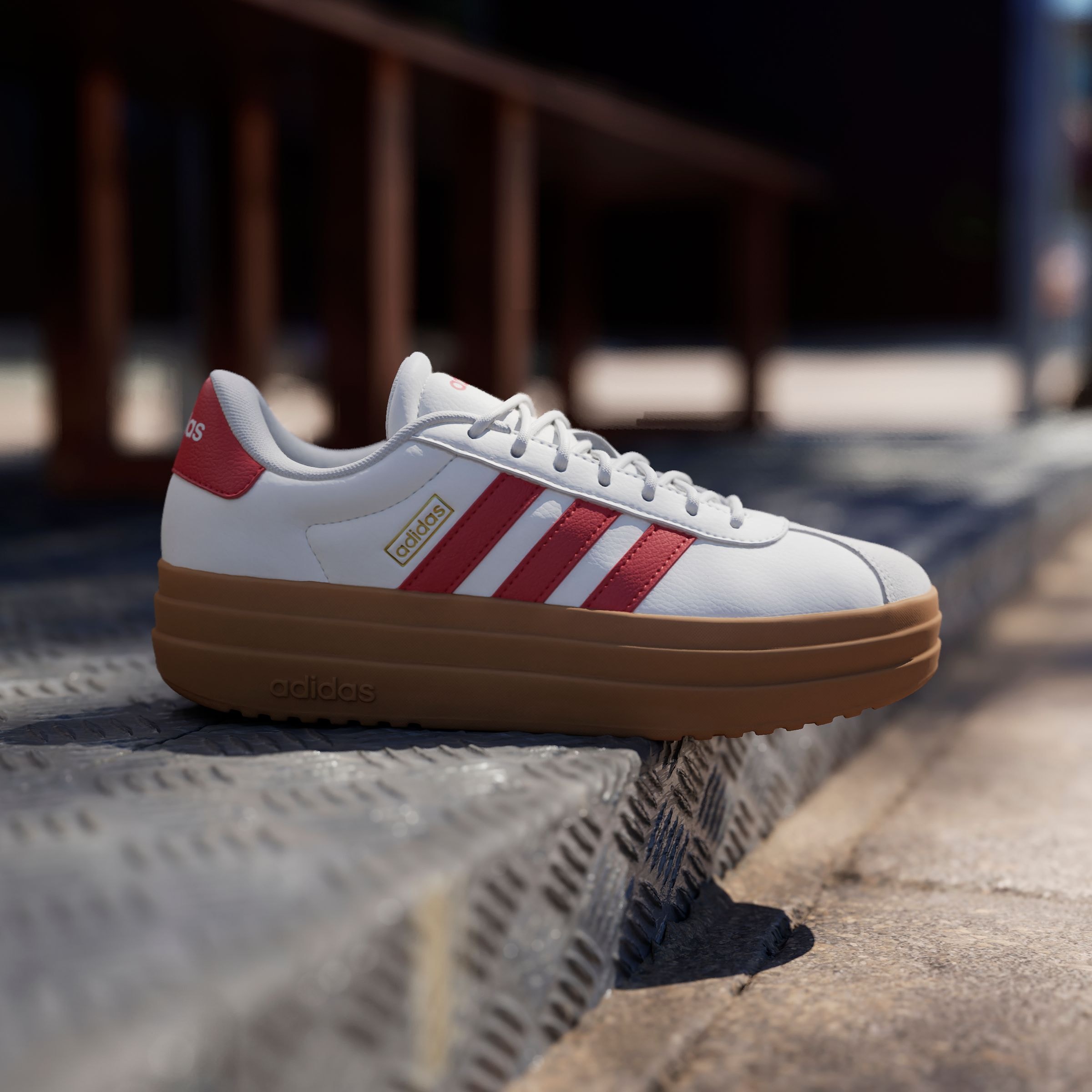 adidas Sportswear Sneaker »VL COURT BOLD«, Design auf den Spuren des adidas Gazelle Bold