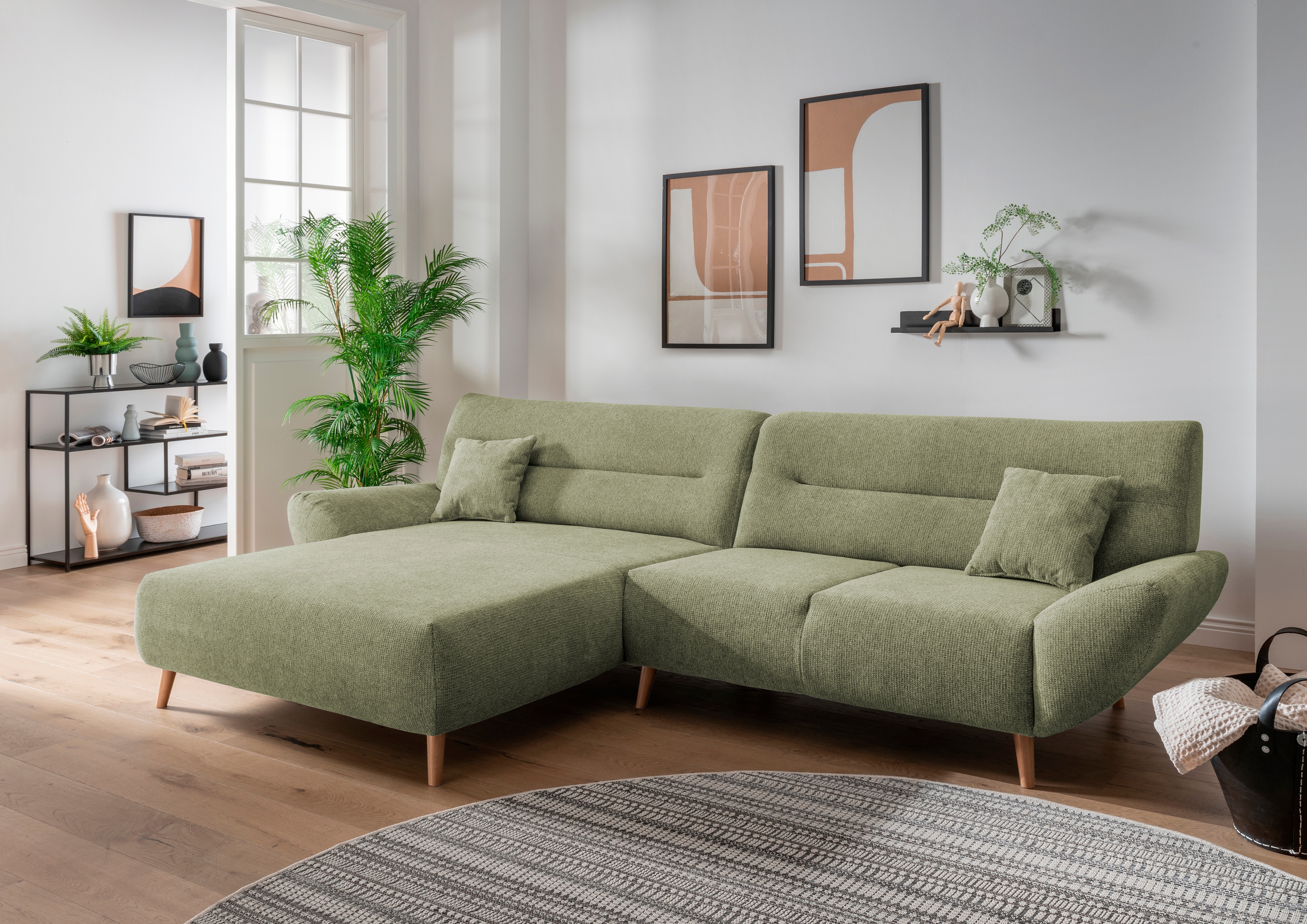 Home affaire Ecksofa "Drago, elegant und zeitlos, komfortabel, Holzfuß, L-Form, Breite 290cm" frei im Raum stellbar, inkl. 2 Zierkissen