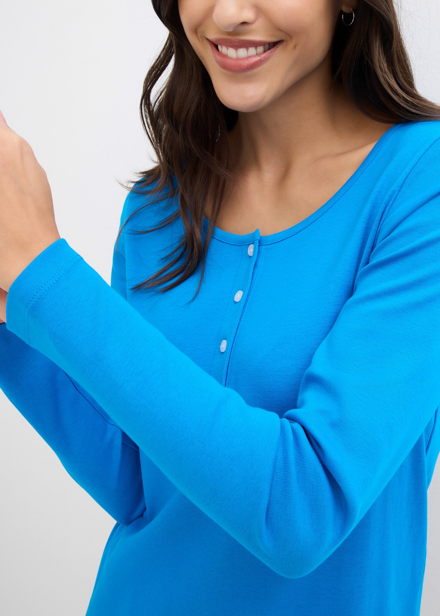 bonprix Langarmshirt 1 körperbetonte Passform, Langarm, mit kurzer Knopfleiste im Henley-Stil