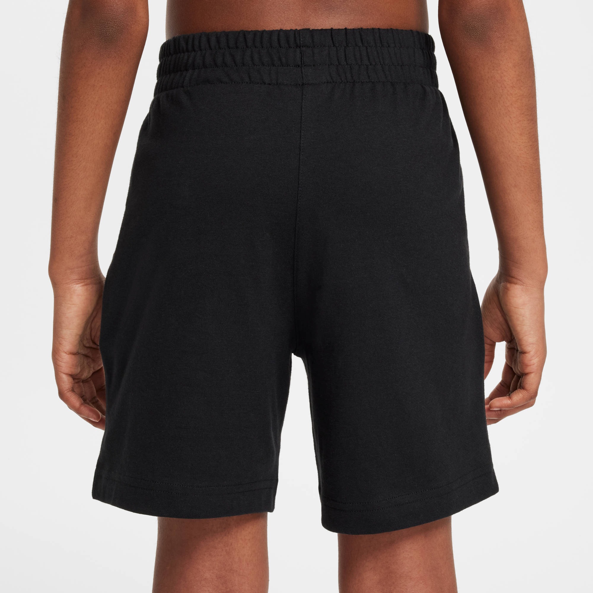 Nike Sportswear Trainingsshorts »K NSW CLUB KNIT SHORT 6IN LBR«