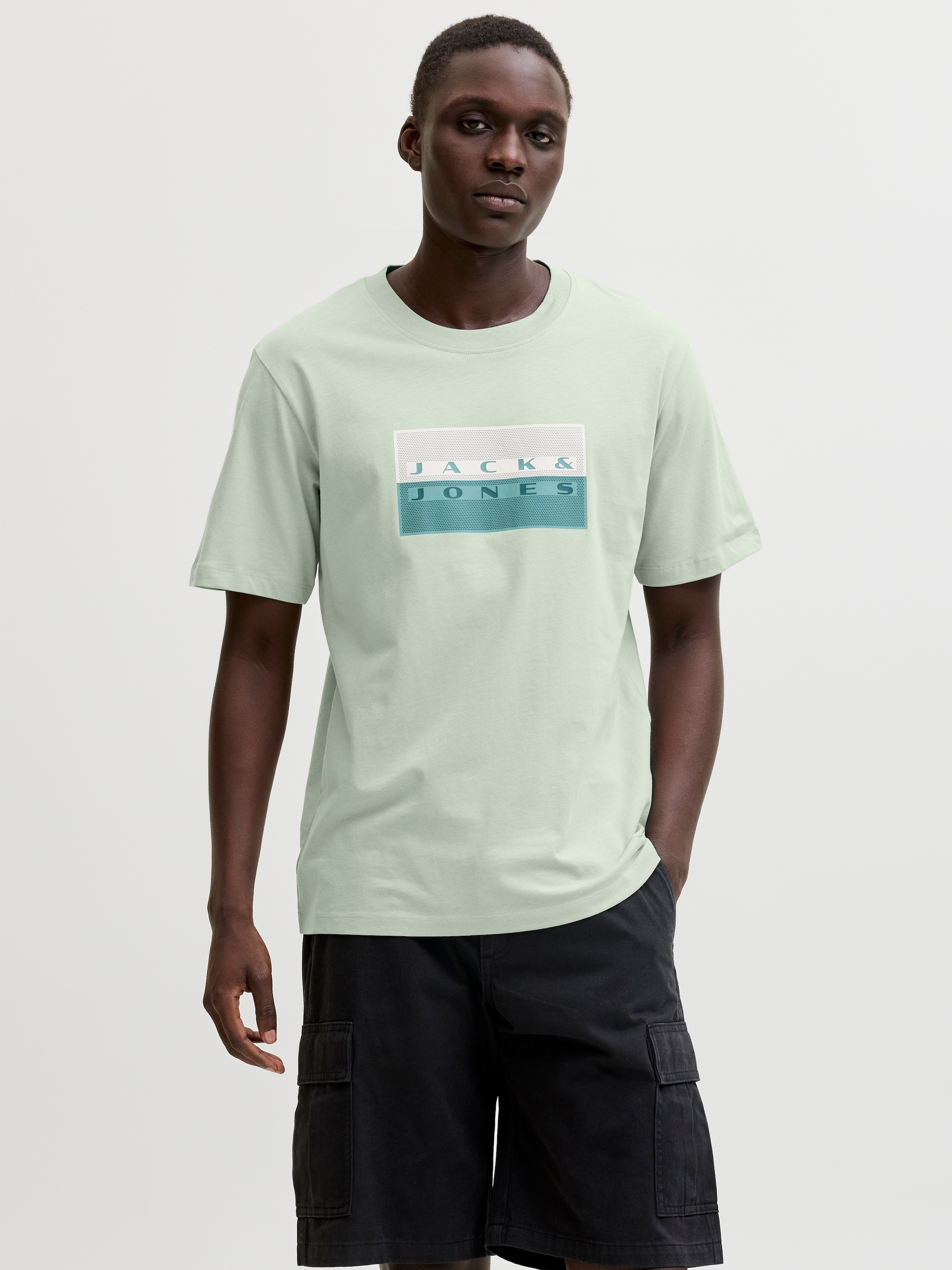 Jack & Jones Kurzarmshirt "JCOFUSION DOTS PRINT TEE SS CREW SN" Baumwolle, regular fit