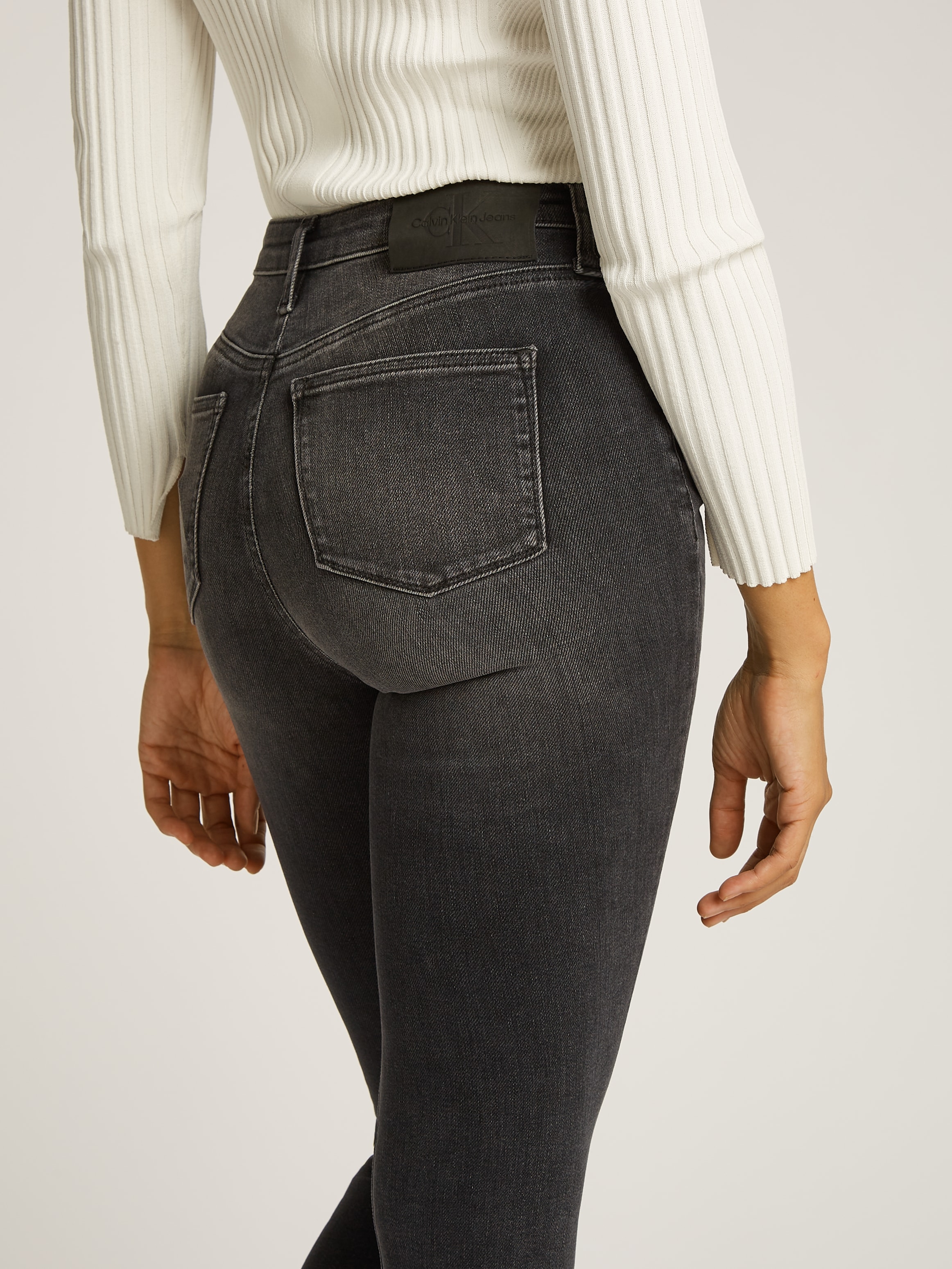 Calvin Klein Jeans Skinny-fit-Jeans »HIGH RISE SKINNY«, mit Coinpocket, leichte Stoned wash Optik