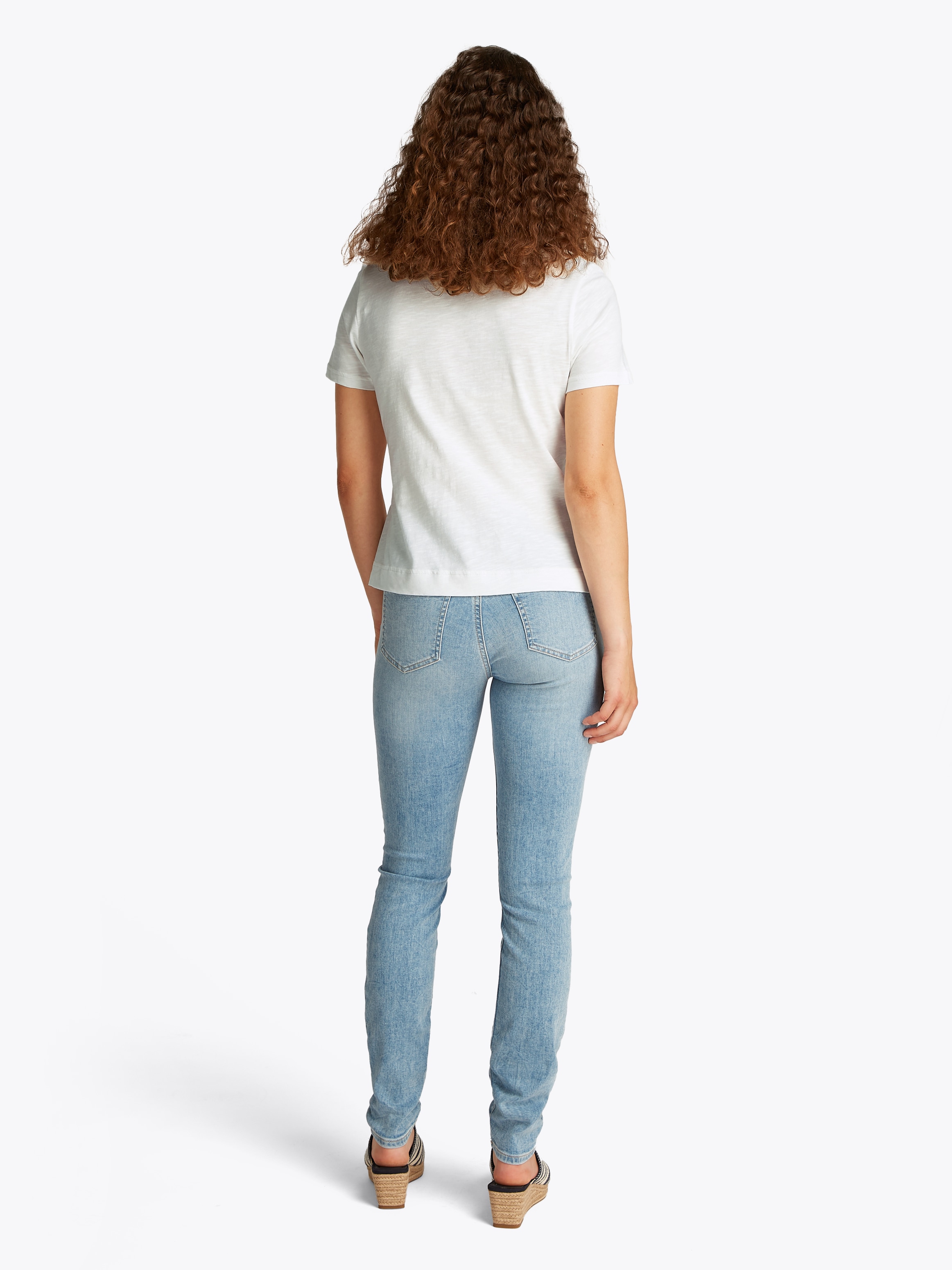 Tommy Hilfiger T-Shirt »KNOT BOAT-NK SS TEE«, in asymmetrischer Form