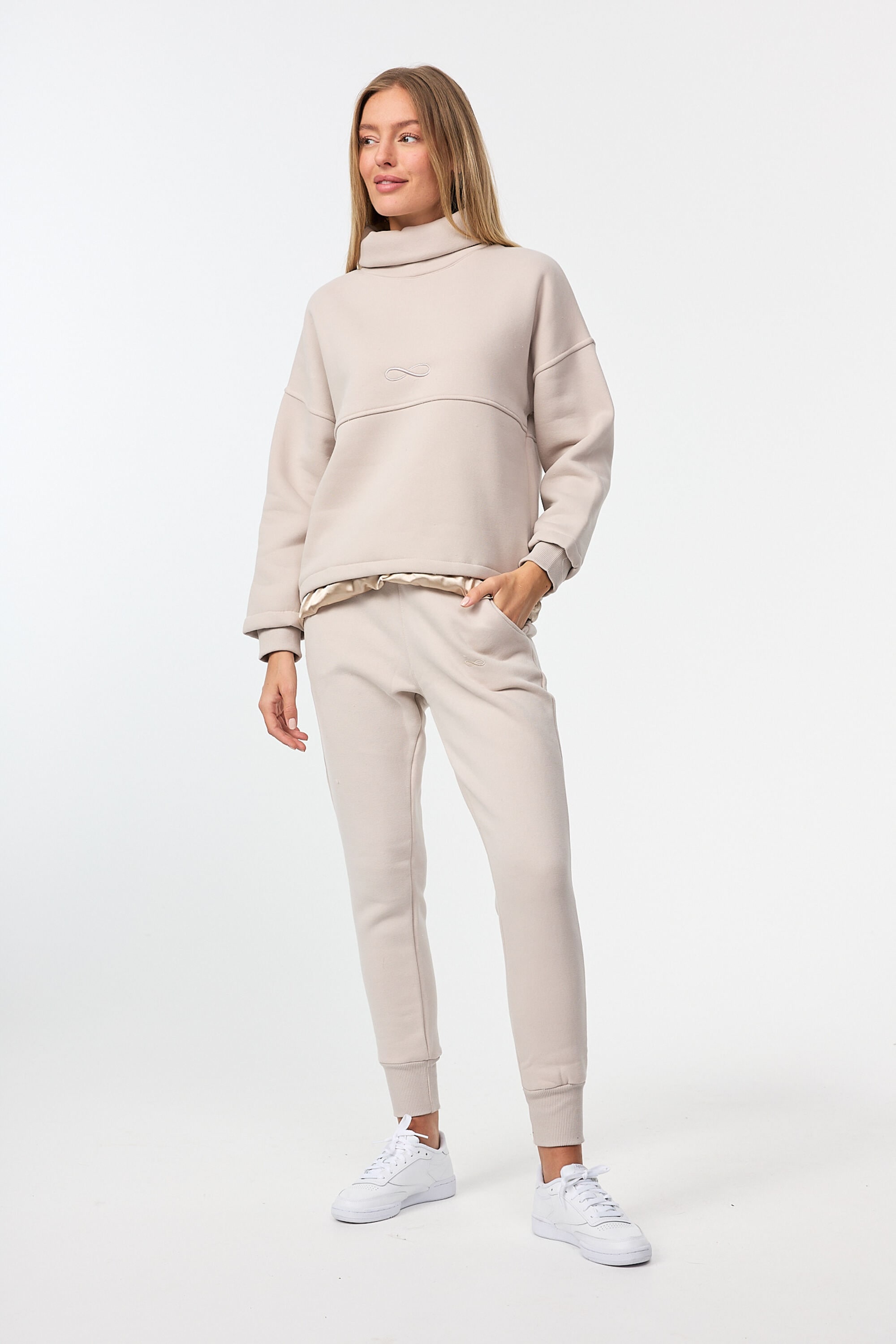 Decay Sweatshirt, Mit hohem Kragen