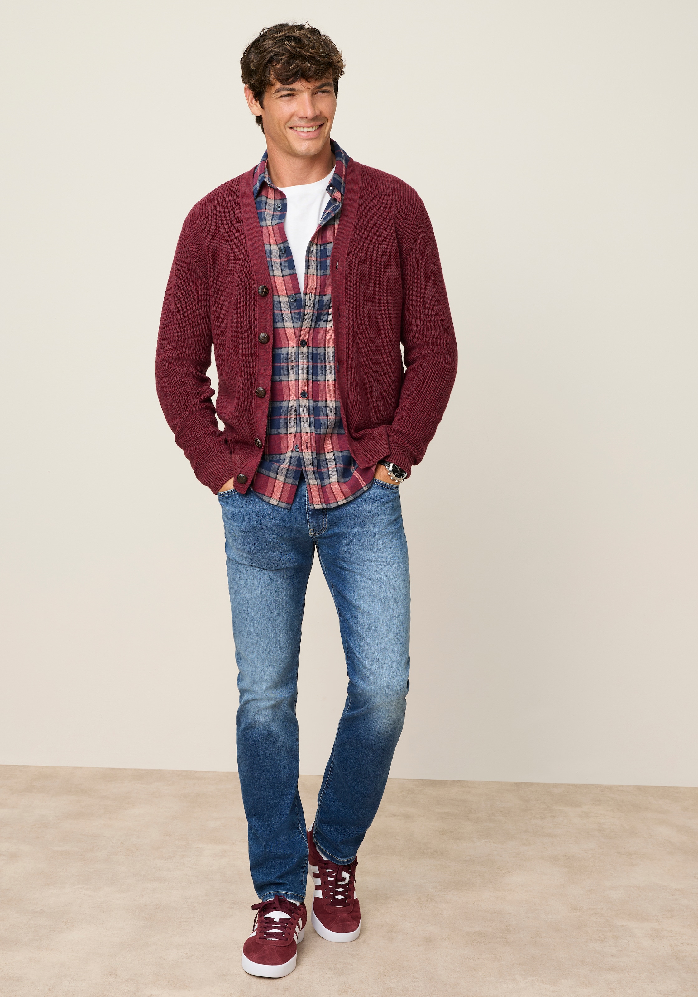 Man's World Strickjacke »Neue Kollektion! Highlight Rippenqualität« Regular fit, mit melierter Optik, mit Knopfleiste, Langarm