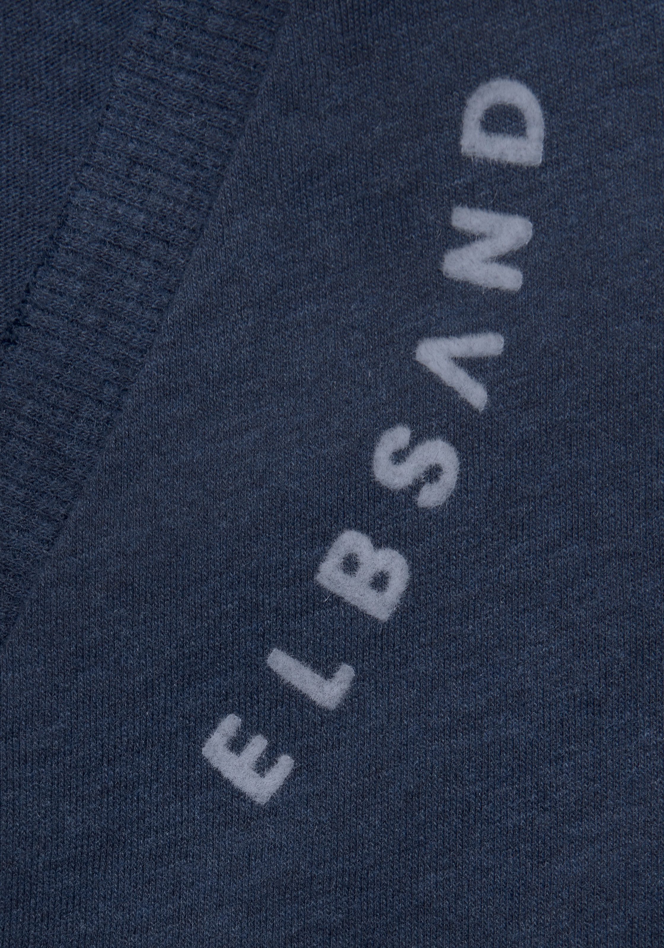 Elbsand T-Shirt »Talvi«, mit Flockprint und V-Ausschnitt, Kurzarmshirt aus Baumwoll-Mix