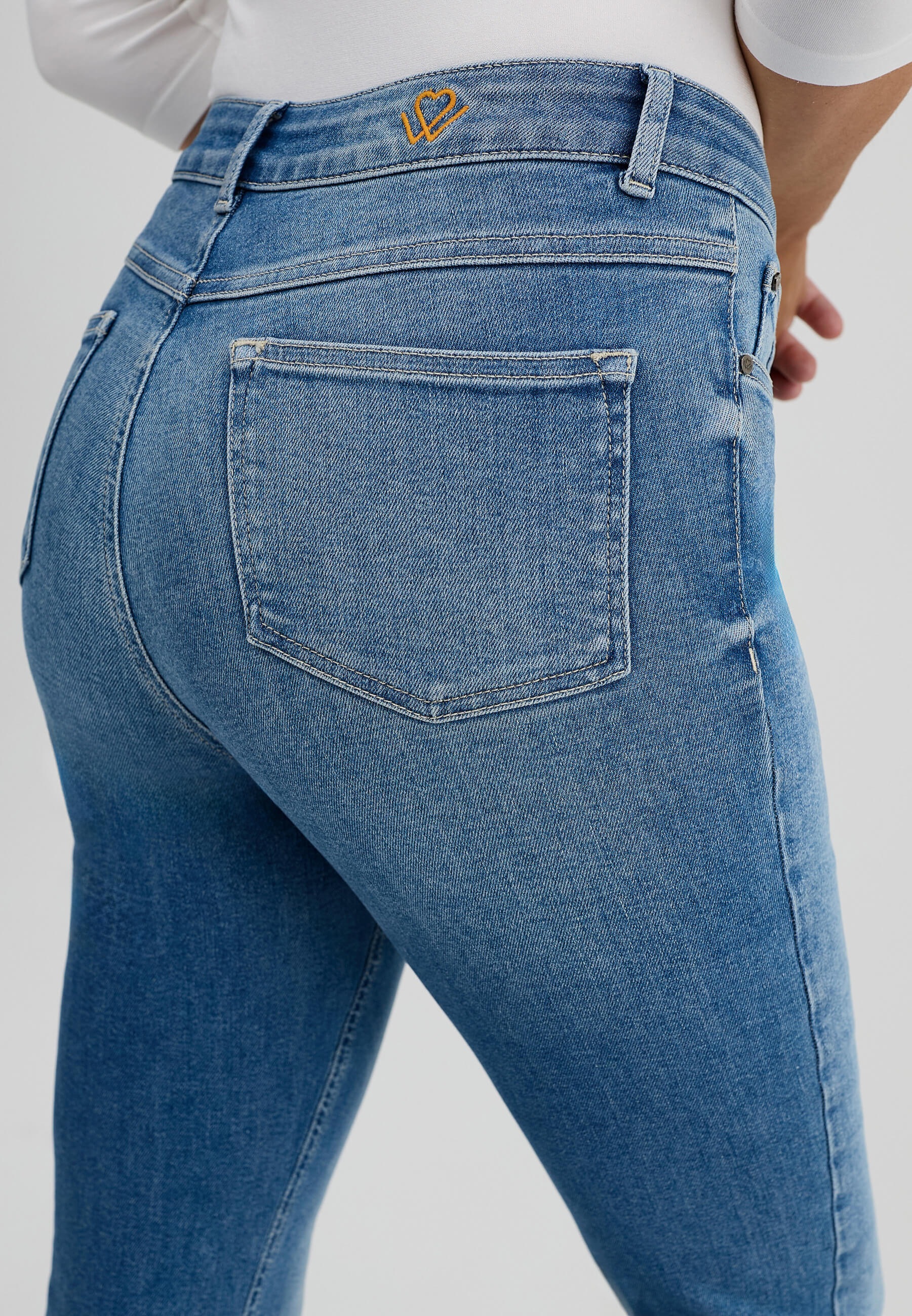 wonderjeans Straight-Jeans "High Waist Straigth" mit Stretch günstig online kaufen