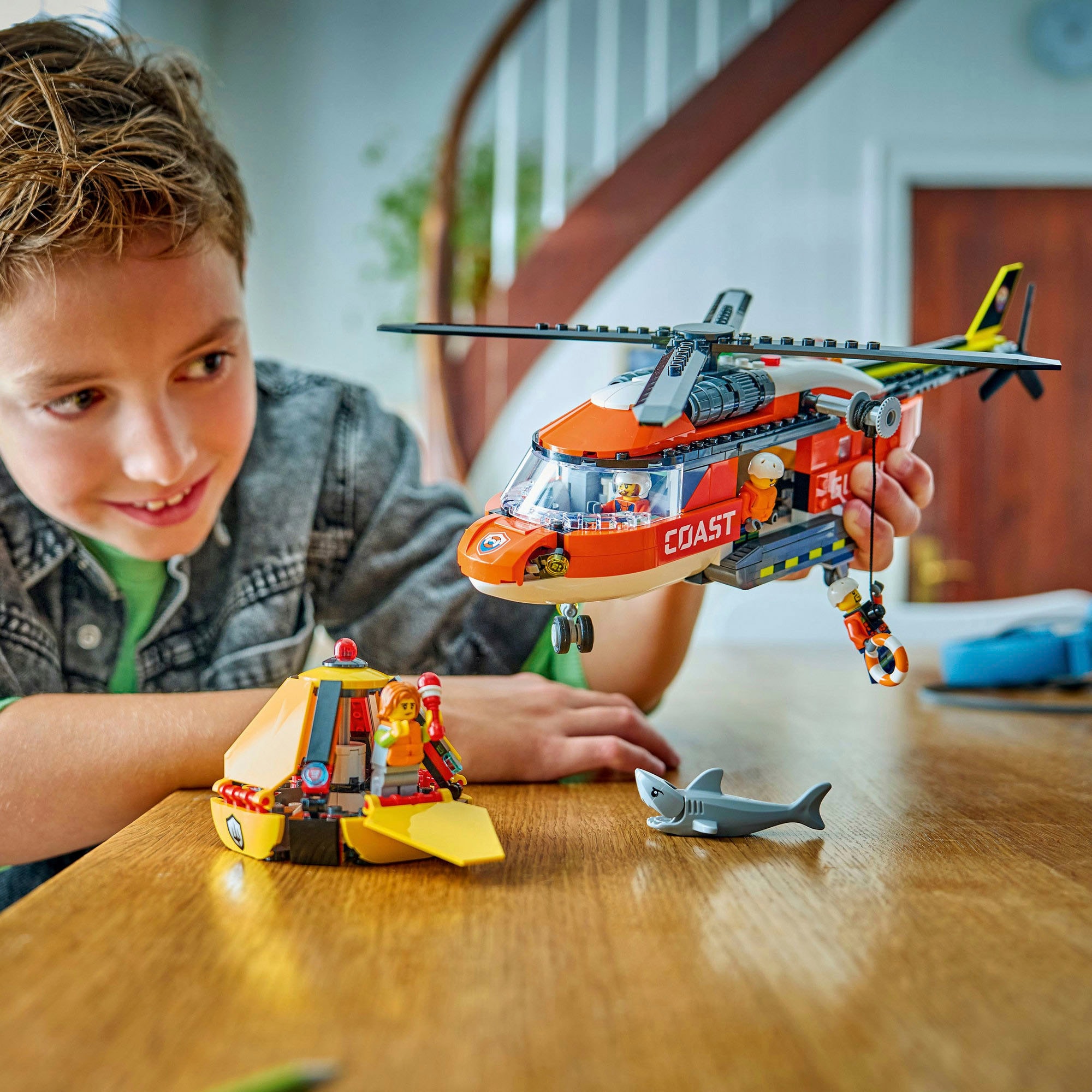 LEGO® Konstruktionsspielsteine »Hubschrauber der Küstenwache (60503), LEGO City« Made in Europe