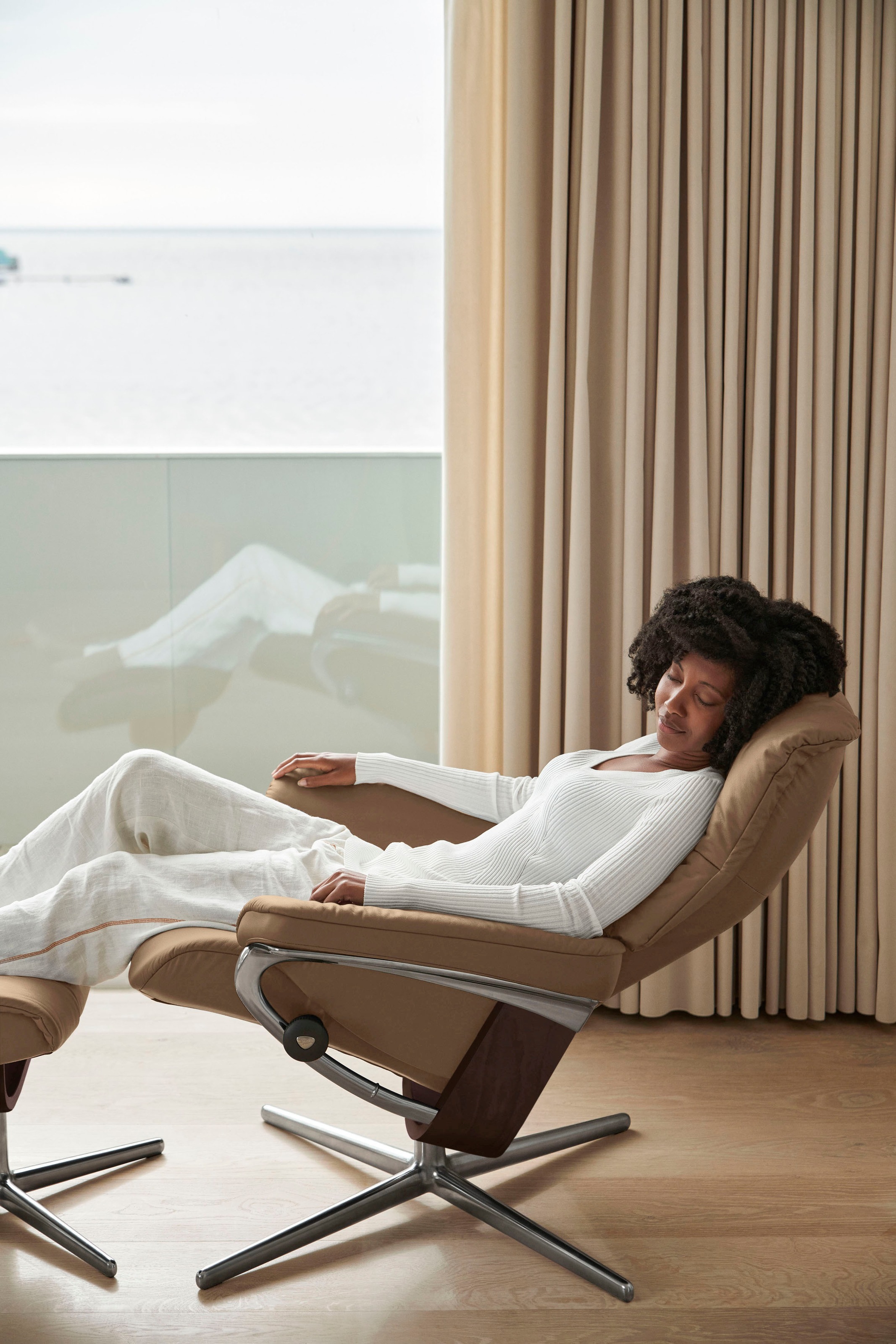Stressless® Relaxsessel »Mayfair«, mit Cross Base, Größe S, M & L, Holzakzent Braun