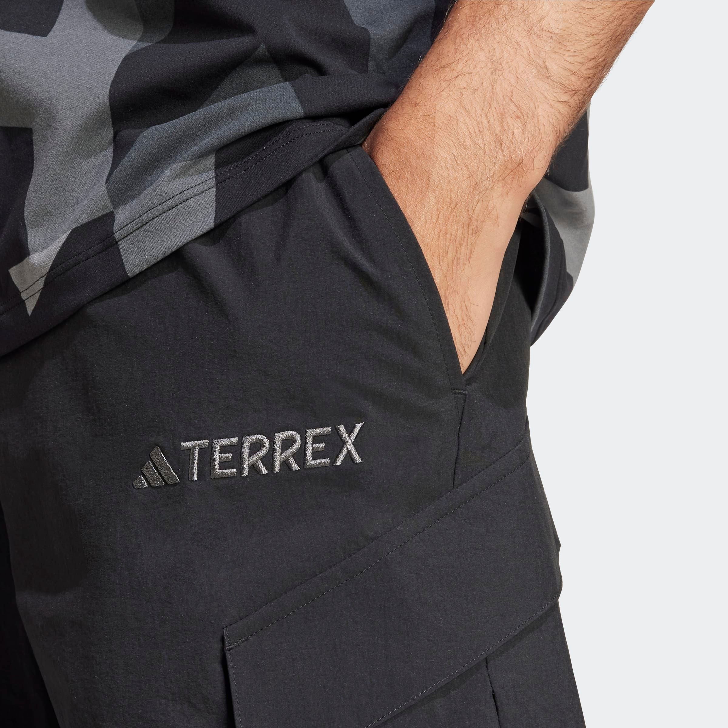 adidas TERREX Trekkingshorts »CARGO SHORTS«, (1 tlg.)