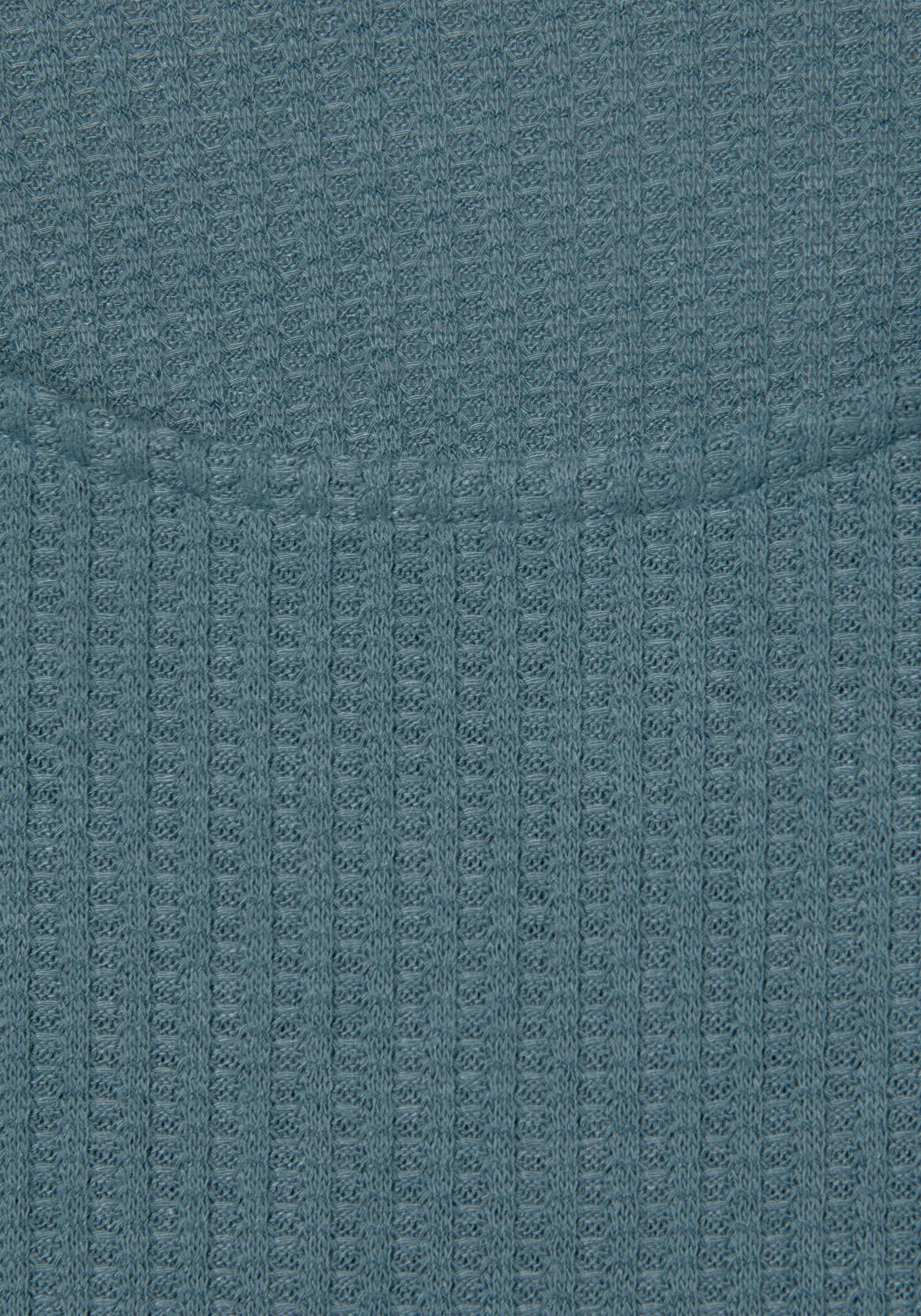 LASCANA Langarmshirt »in modischer Piqué-Optik«, aus pflegeleichter Qualität mit Viskose