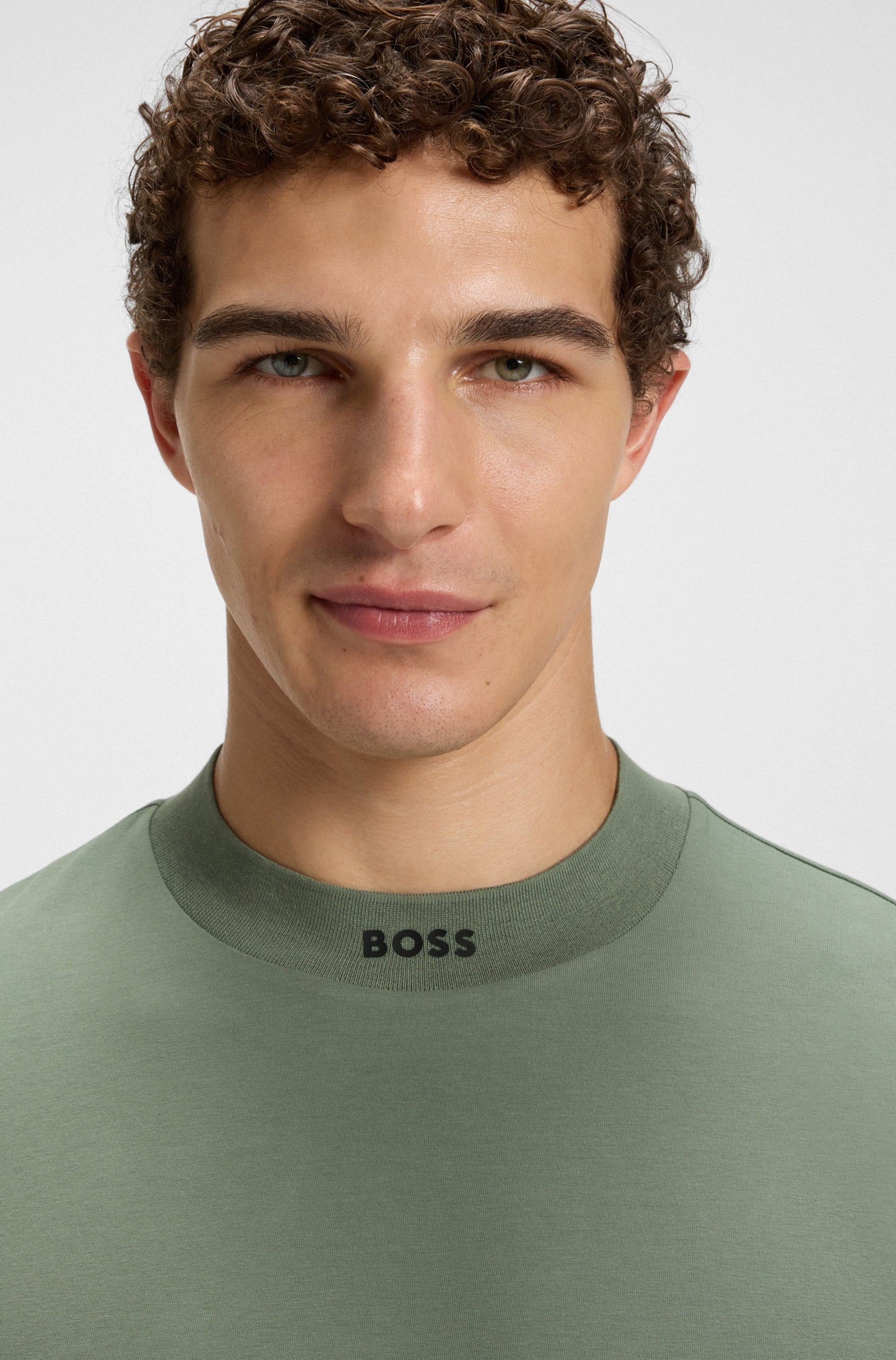 BOSS GREEN T-Shirt »Tee Collar Zone«, mit Logo am Ausschnitt