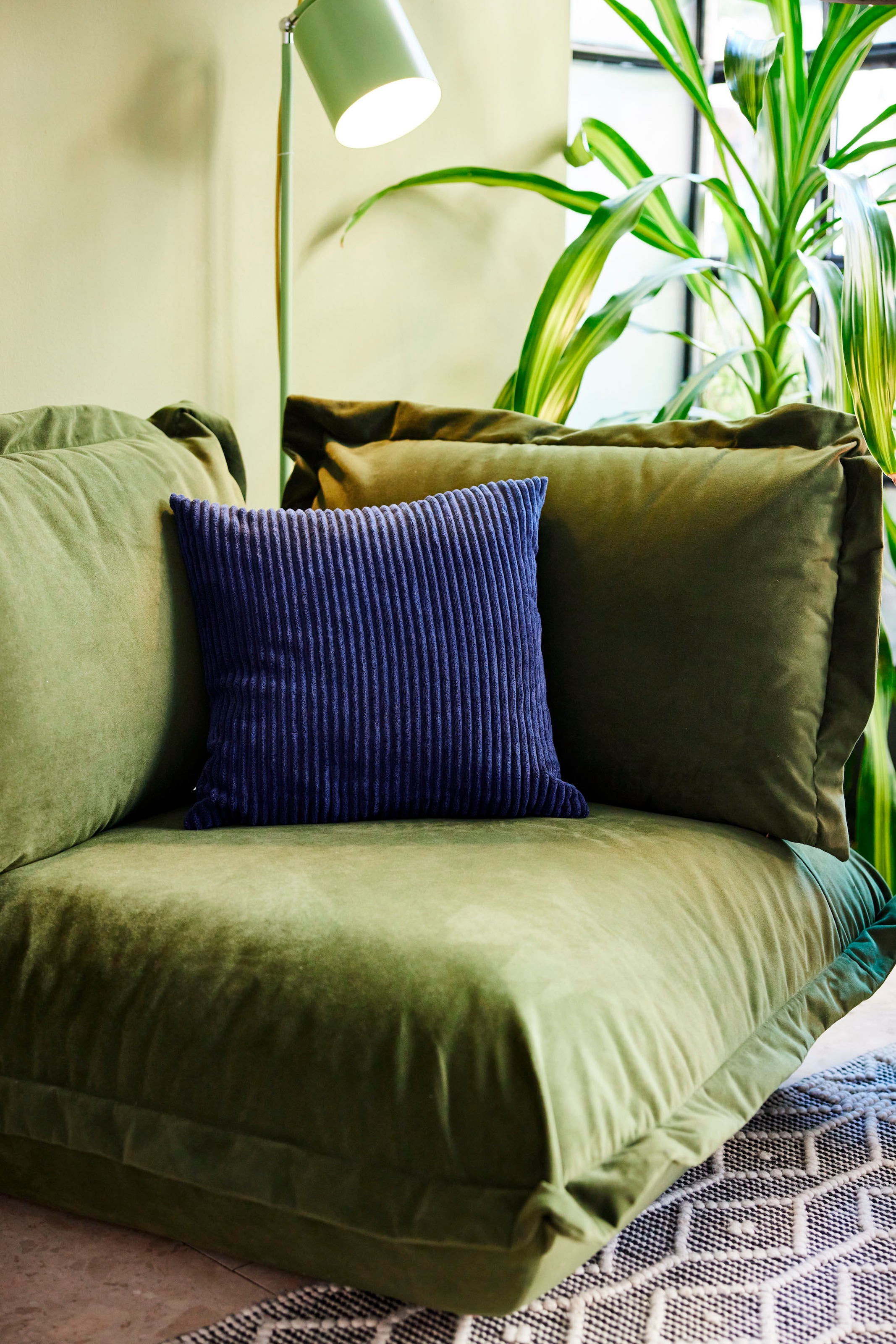 TOM TAILOR HOME Dekokissen »Big Corduroy«, mit effektvollem Reißverschluss, Kissenhülle ohne Füllung, 1 Stück