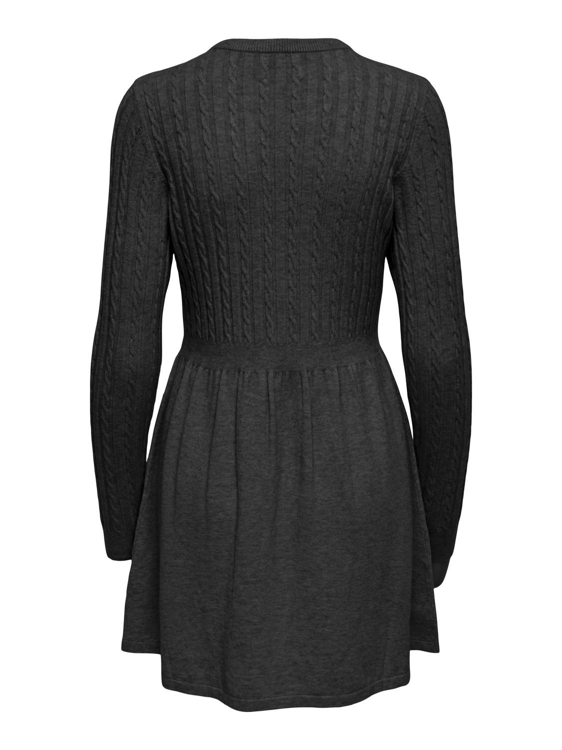 ONLY Strickkleid »ONLFIA LS CABLE DRESS KNT«, tailliert und mit dezentem Zopfstrickmuster im Oberteil