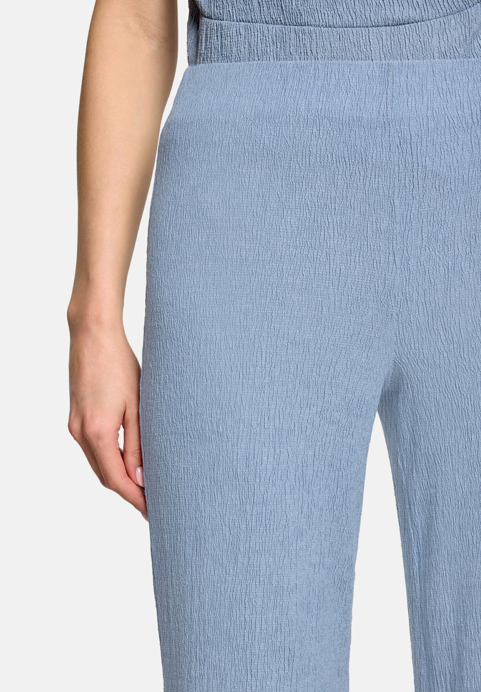 Cartoon Stoffhose »Damen mit weitem Bein«
