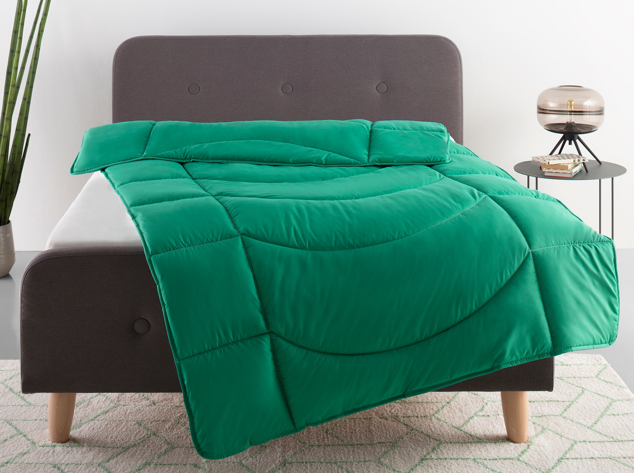 OTTO home Microfaserbettdecke "Microlux, Bettdecke 135x200 cm und Übergrößen bis 240x220cm" normal Füllung Feuchtigkeitsregulierende 3D Klimafaser (Polyester) 1 Stk. tlg. fest versteppter Bezug - keine Bettwäsche nötig, Sommer, Winter