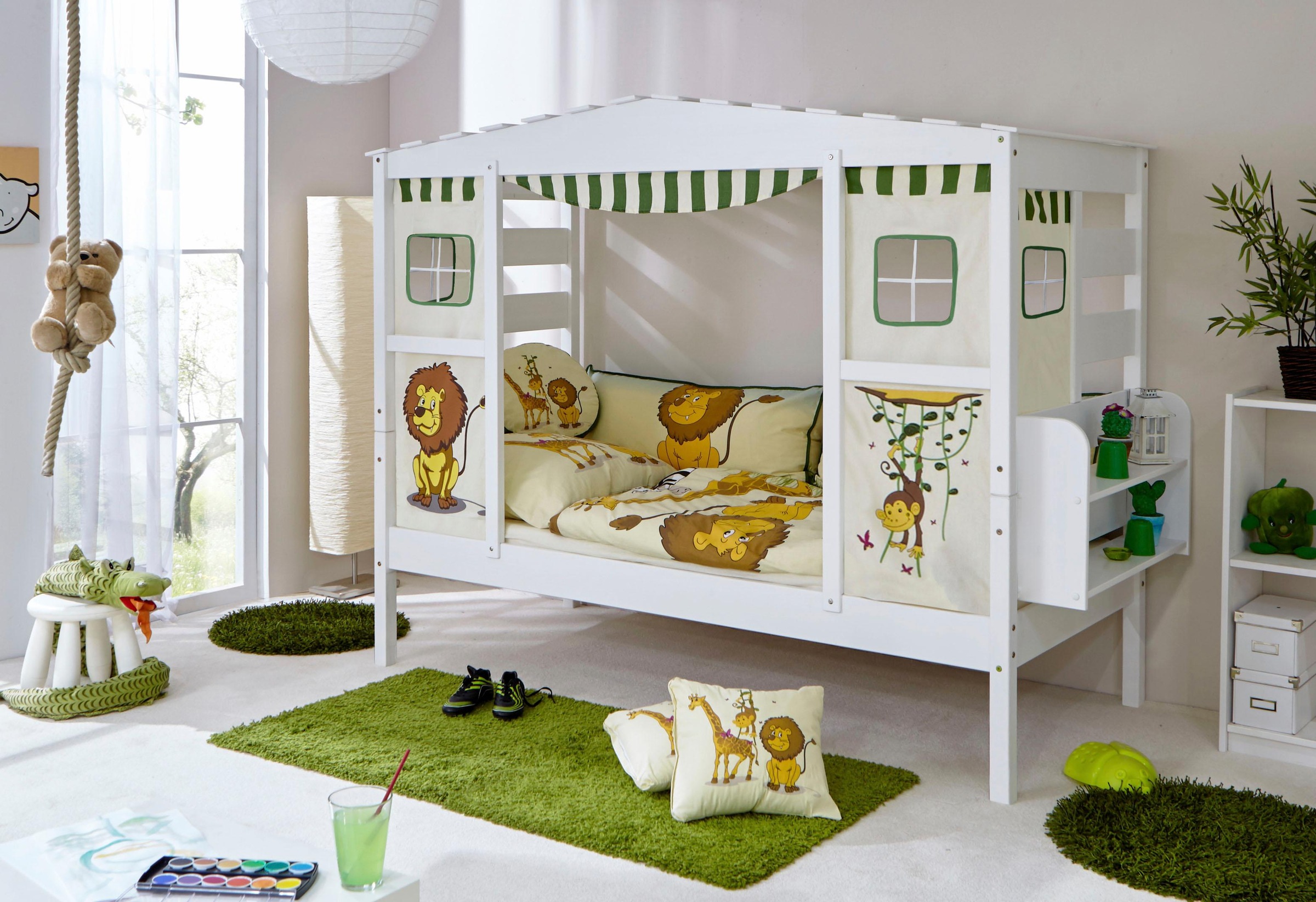 Ticaa Kinderbett "Lio", Hausbett, aus Kiefer Massivholz, inkl. Rollrost günstig online kaufen