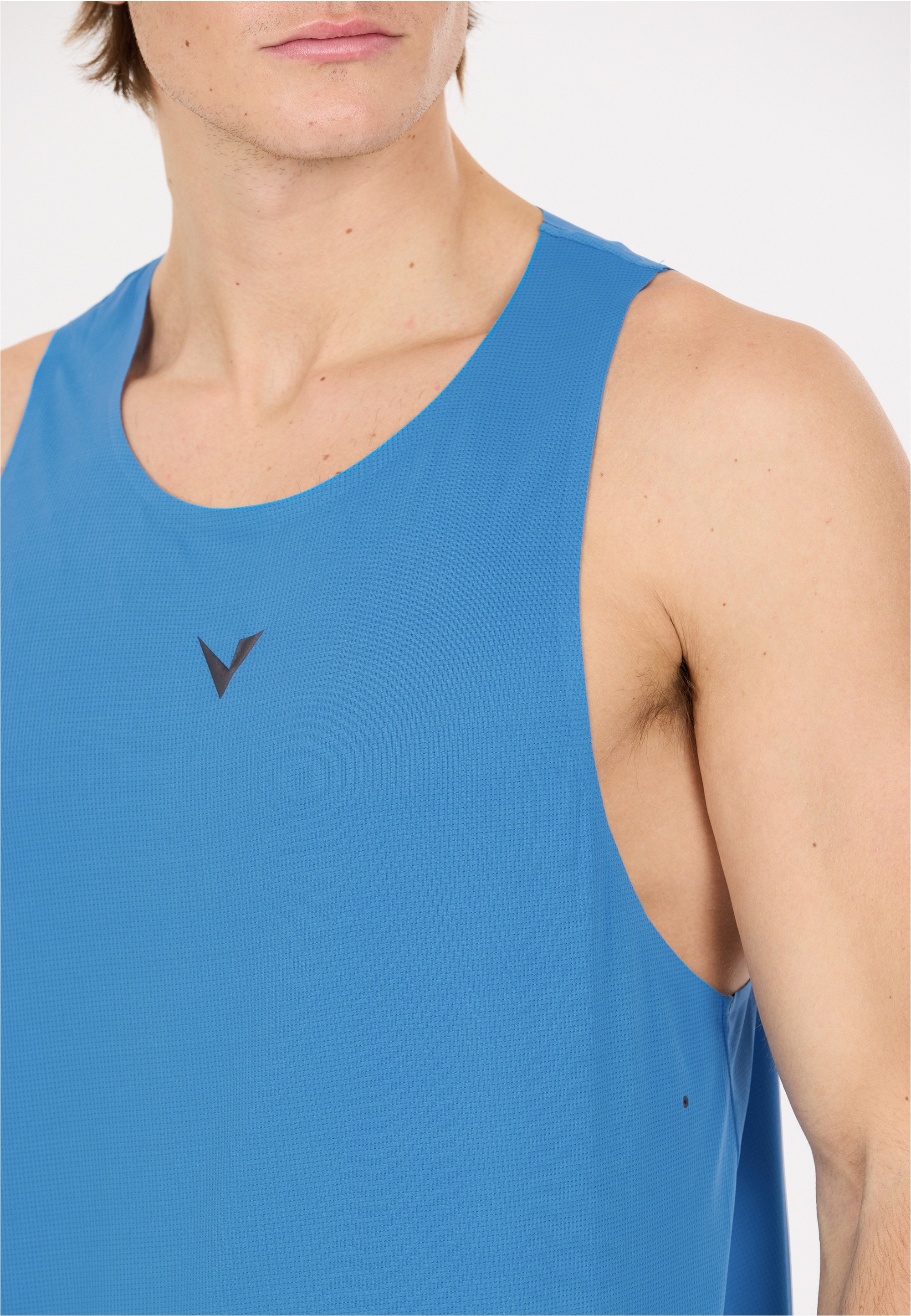 Virtus T-Shirt »Ayaan« aus atmungsaktivem Material